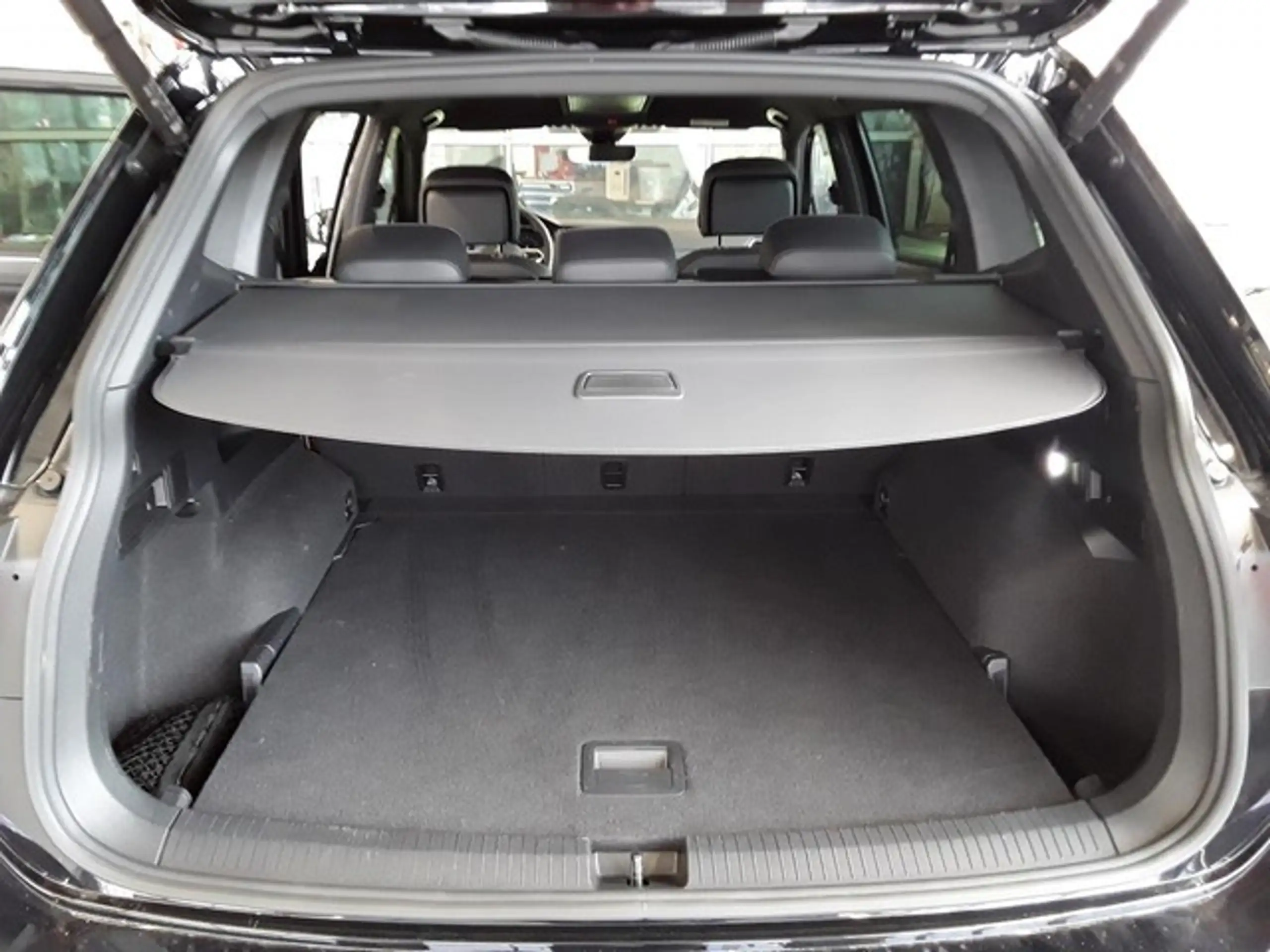 Volkswagen - Tiguan Allspace