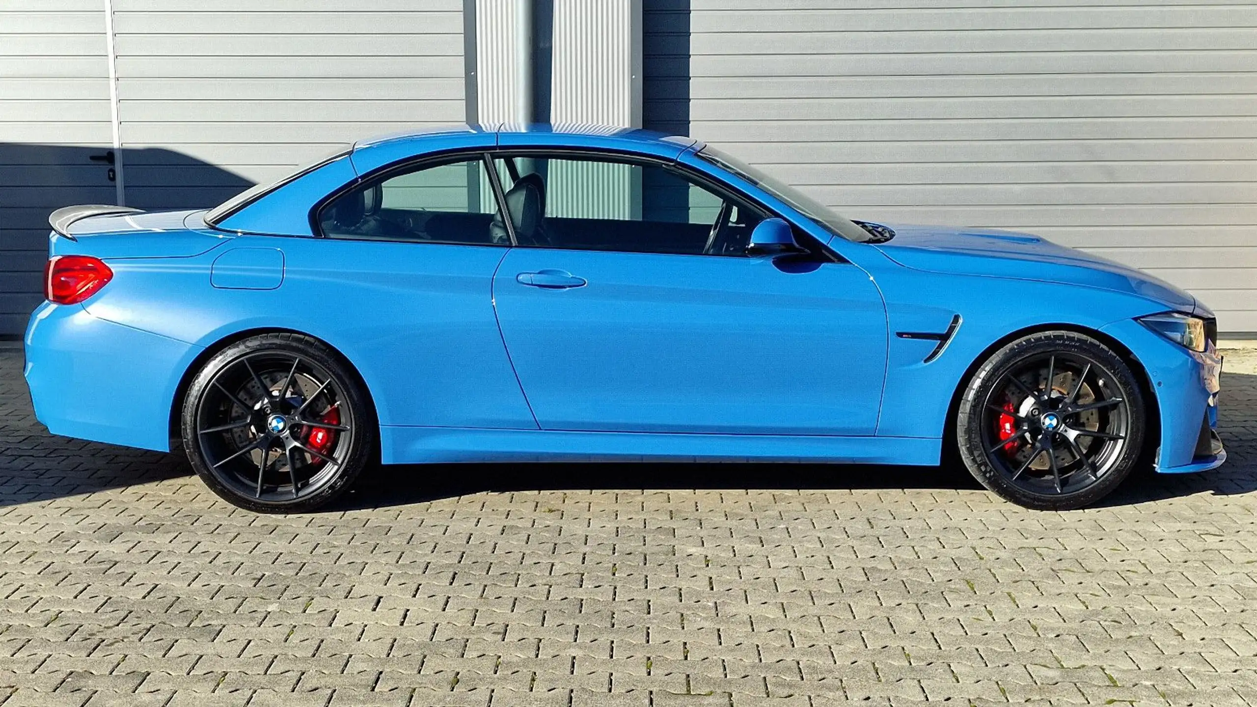 BMW - M4