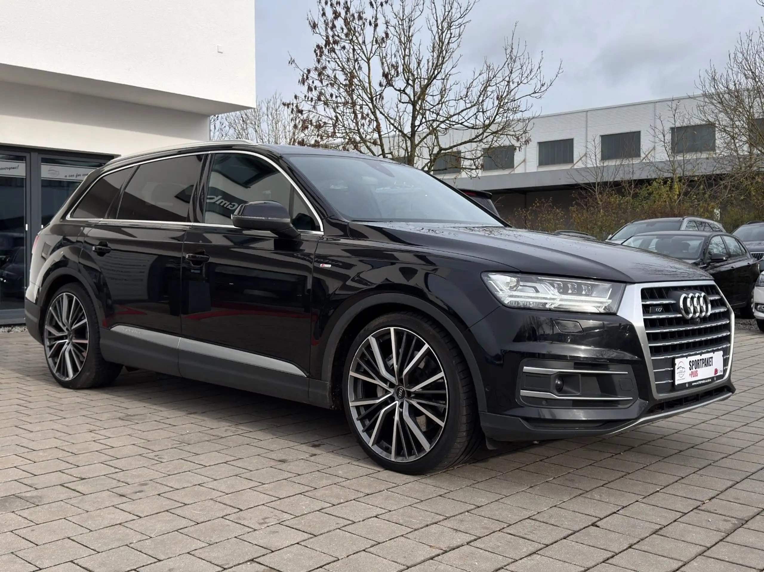 Audi - Q7