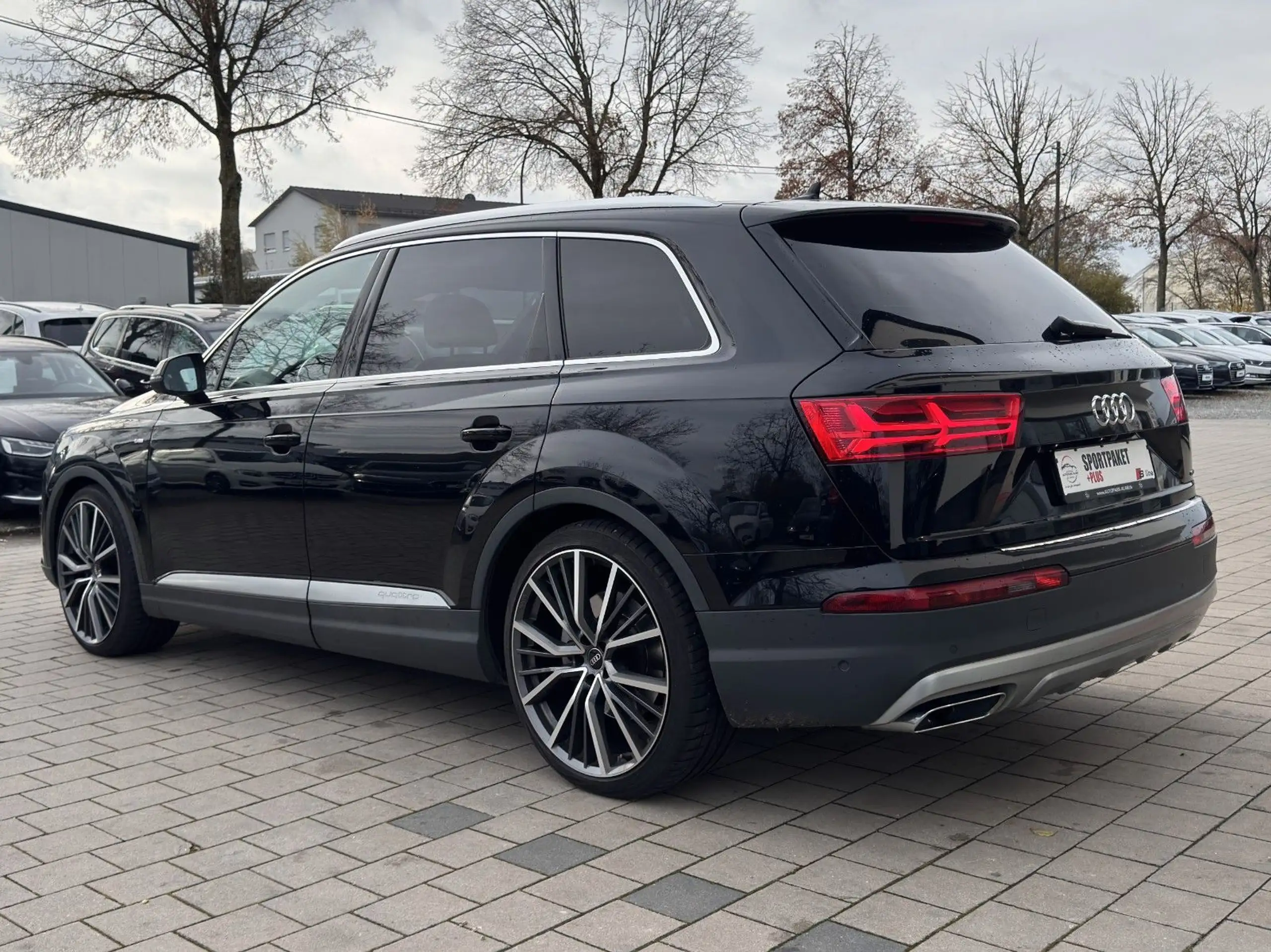 Audi - Q7