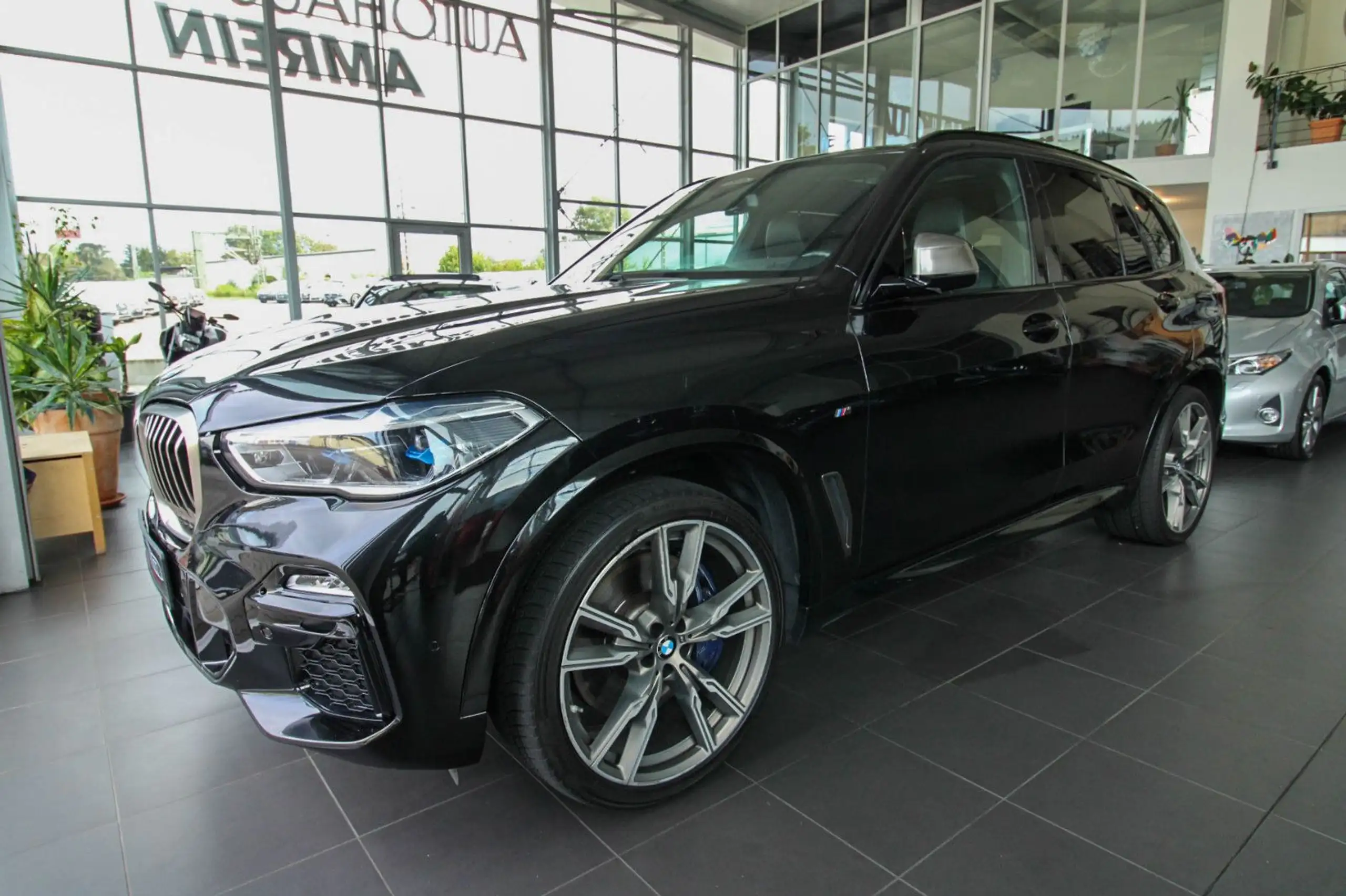 BMW - X5 M