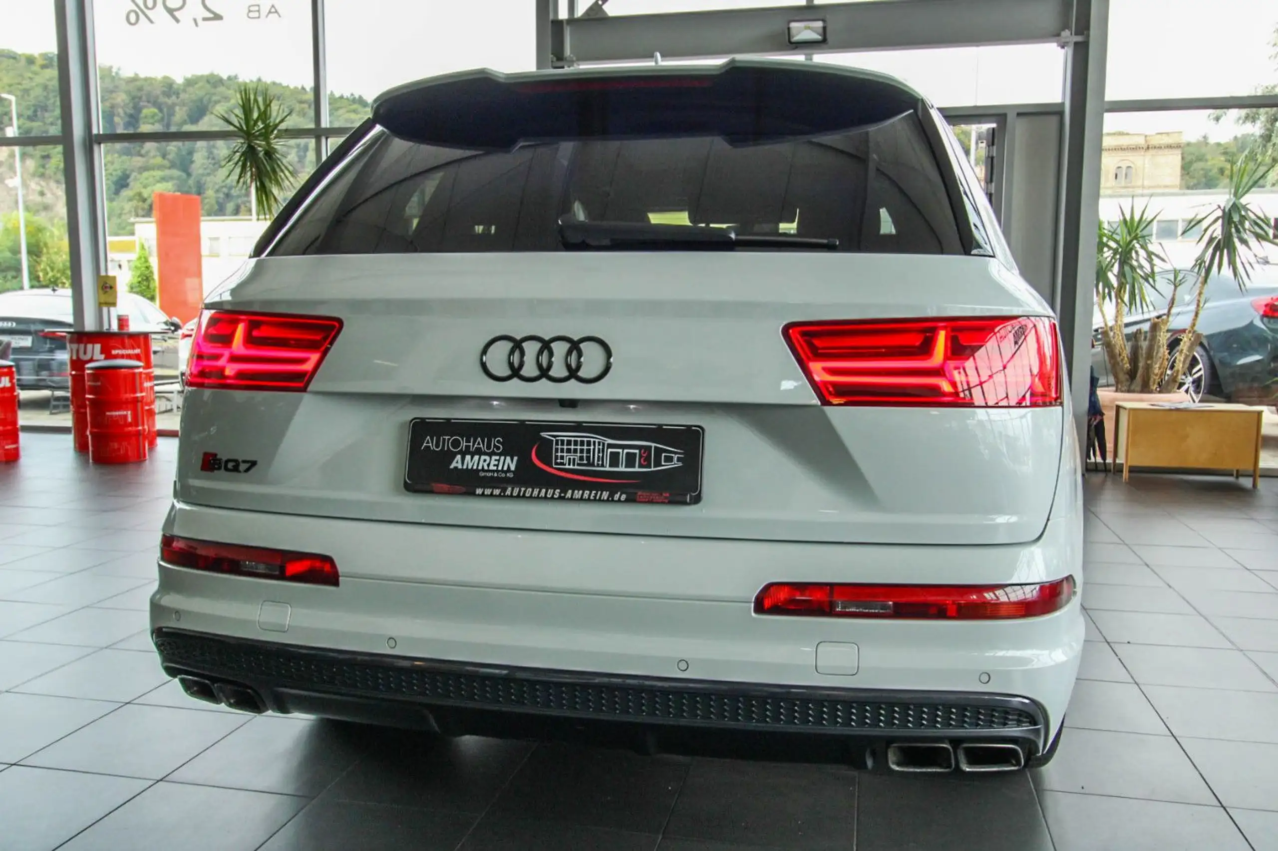 Audi - SQ7