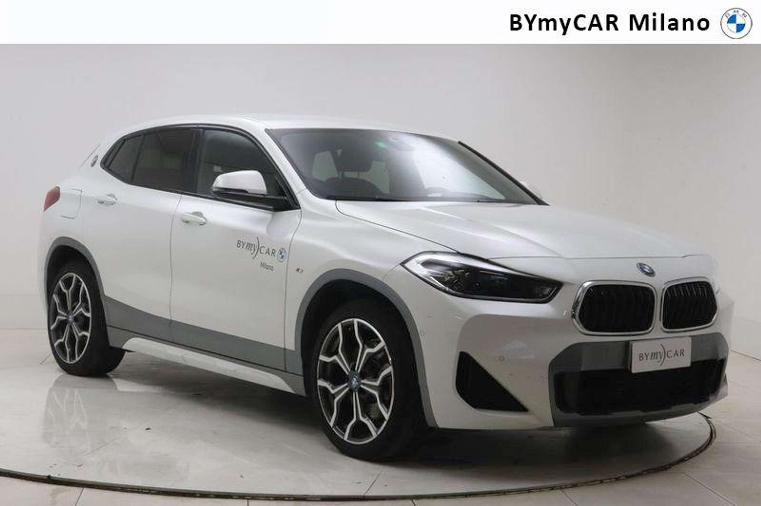 BMW - X2