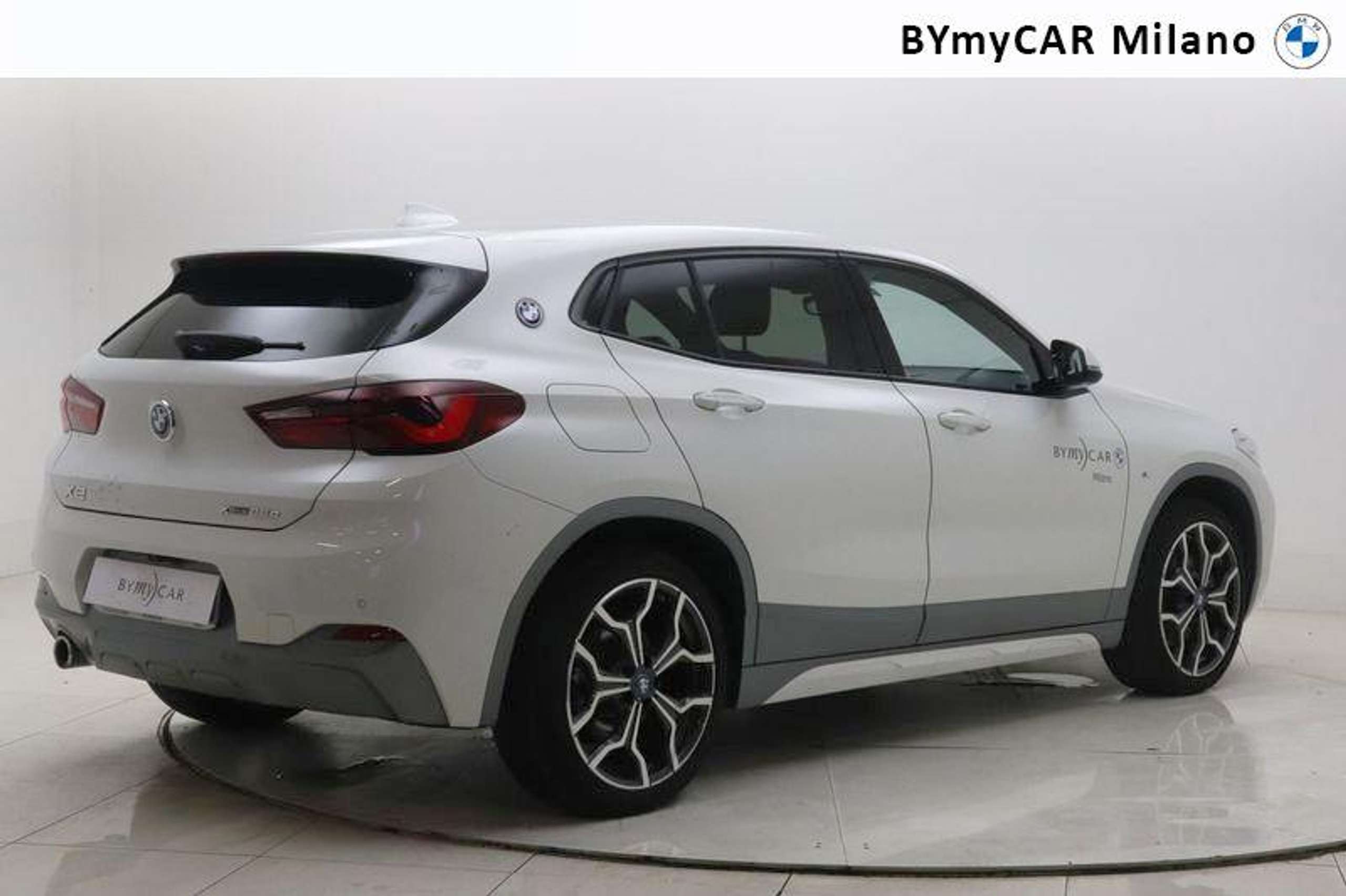 BMW - X2