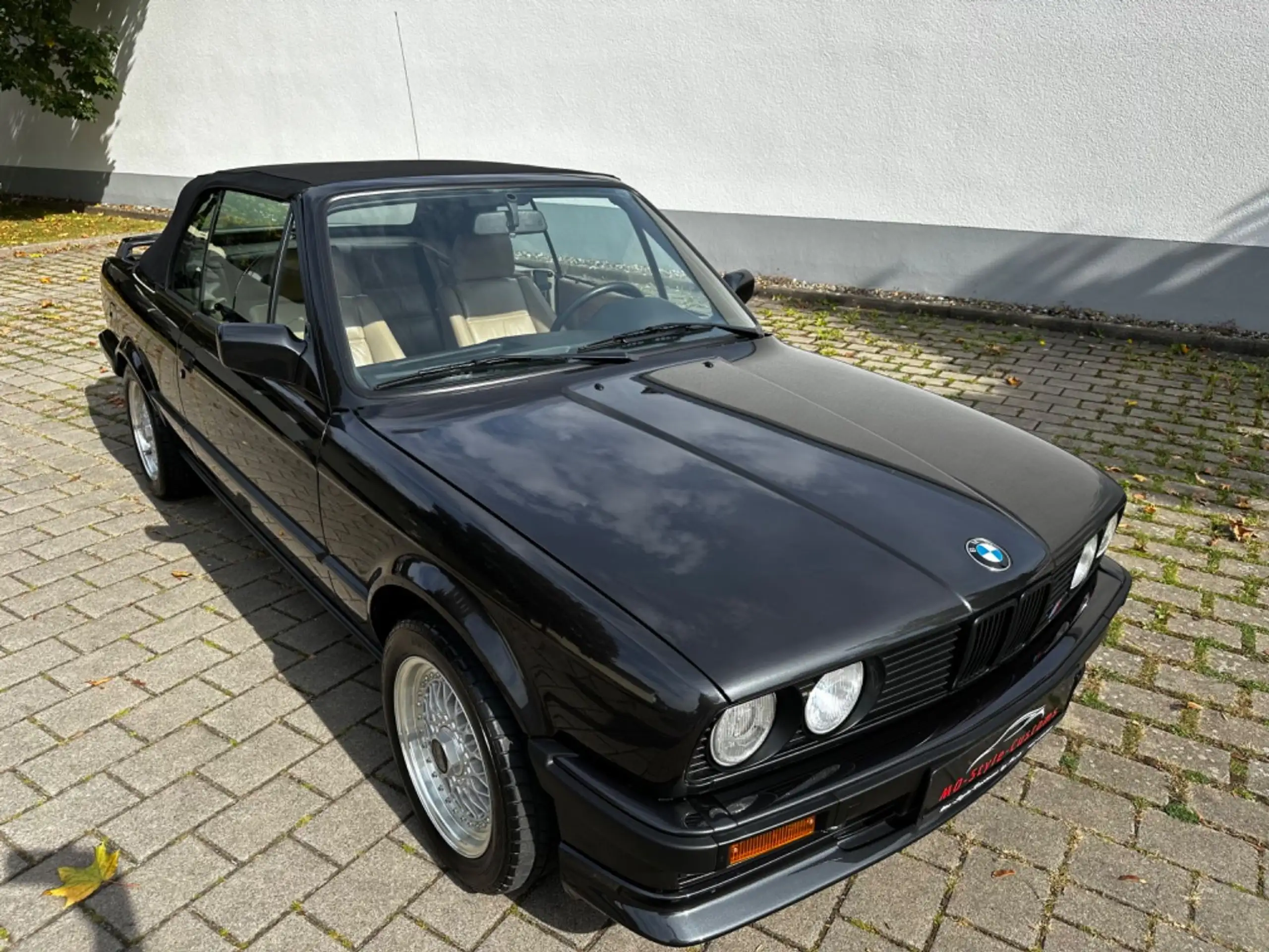 BMW - 325