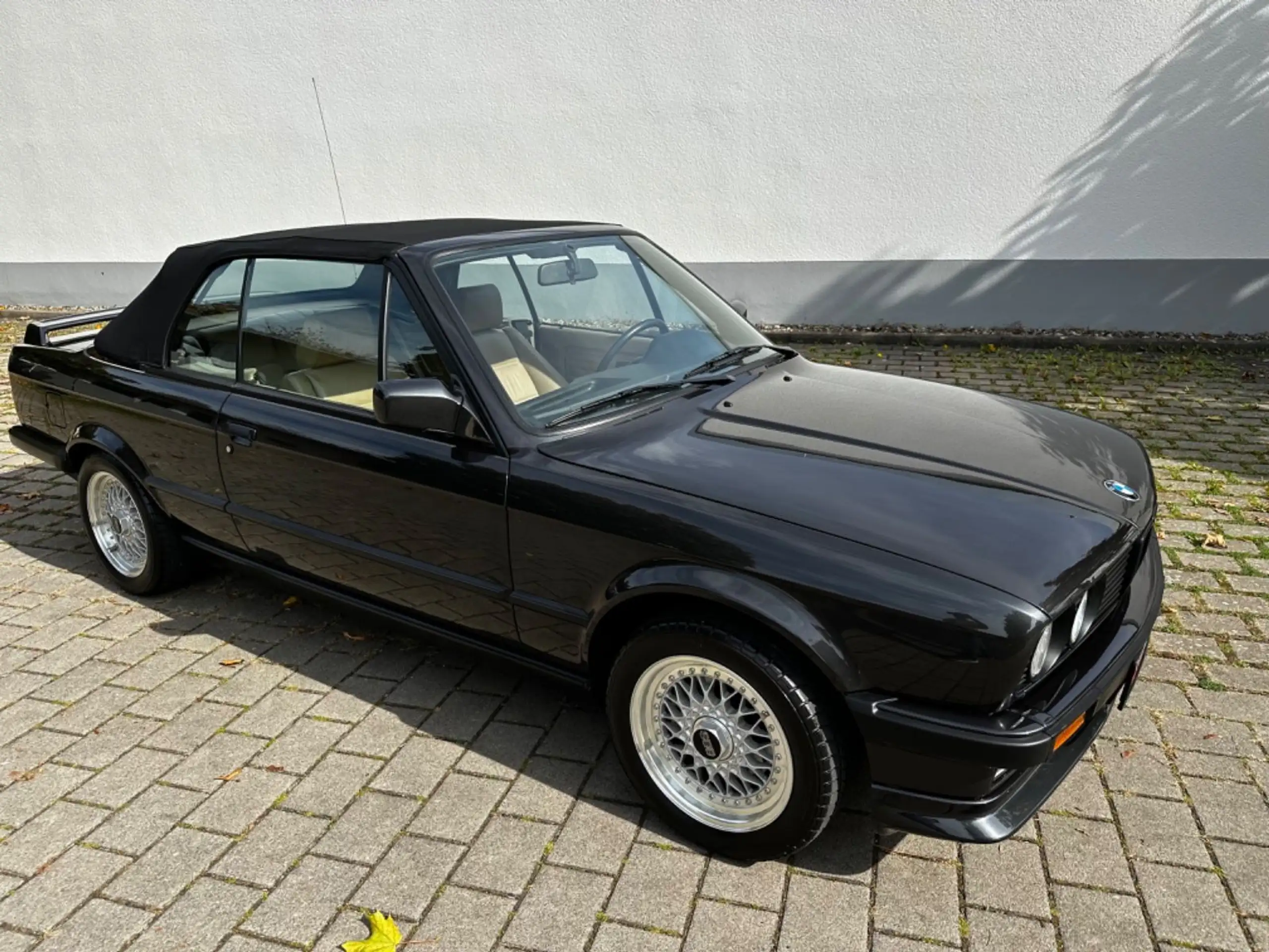 BMW - 325