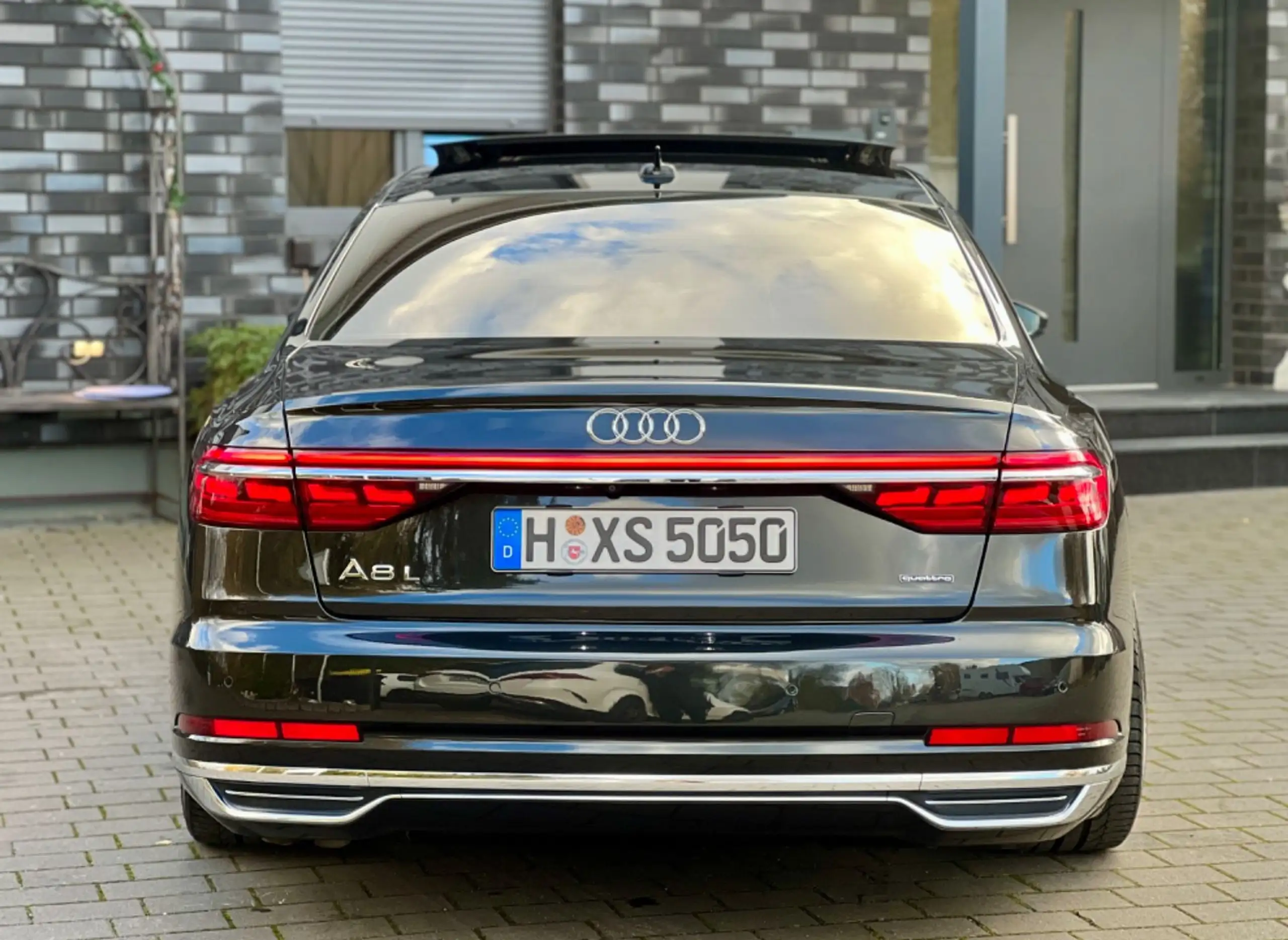 Audi - A8