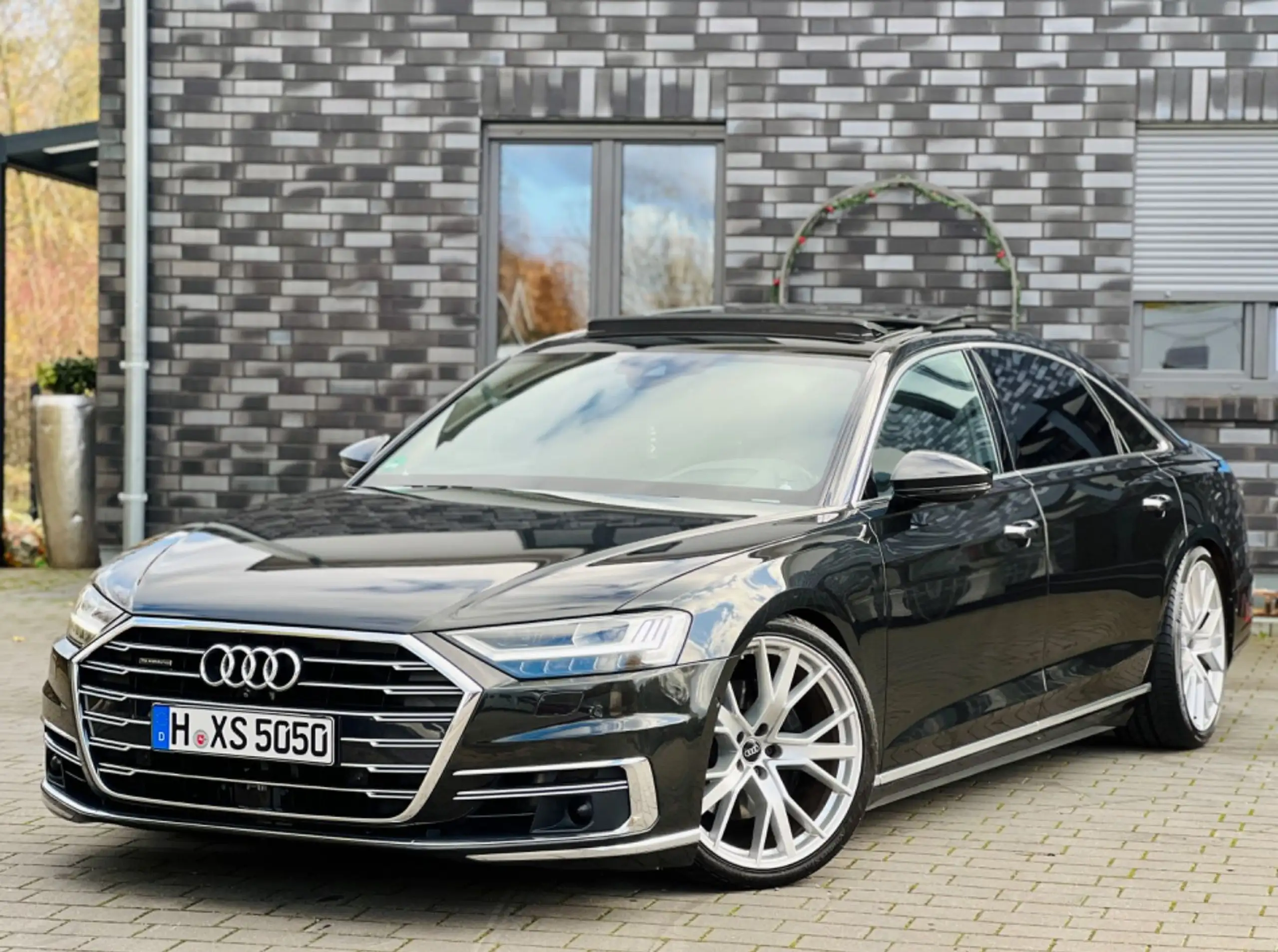 Audi - A8