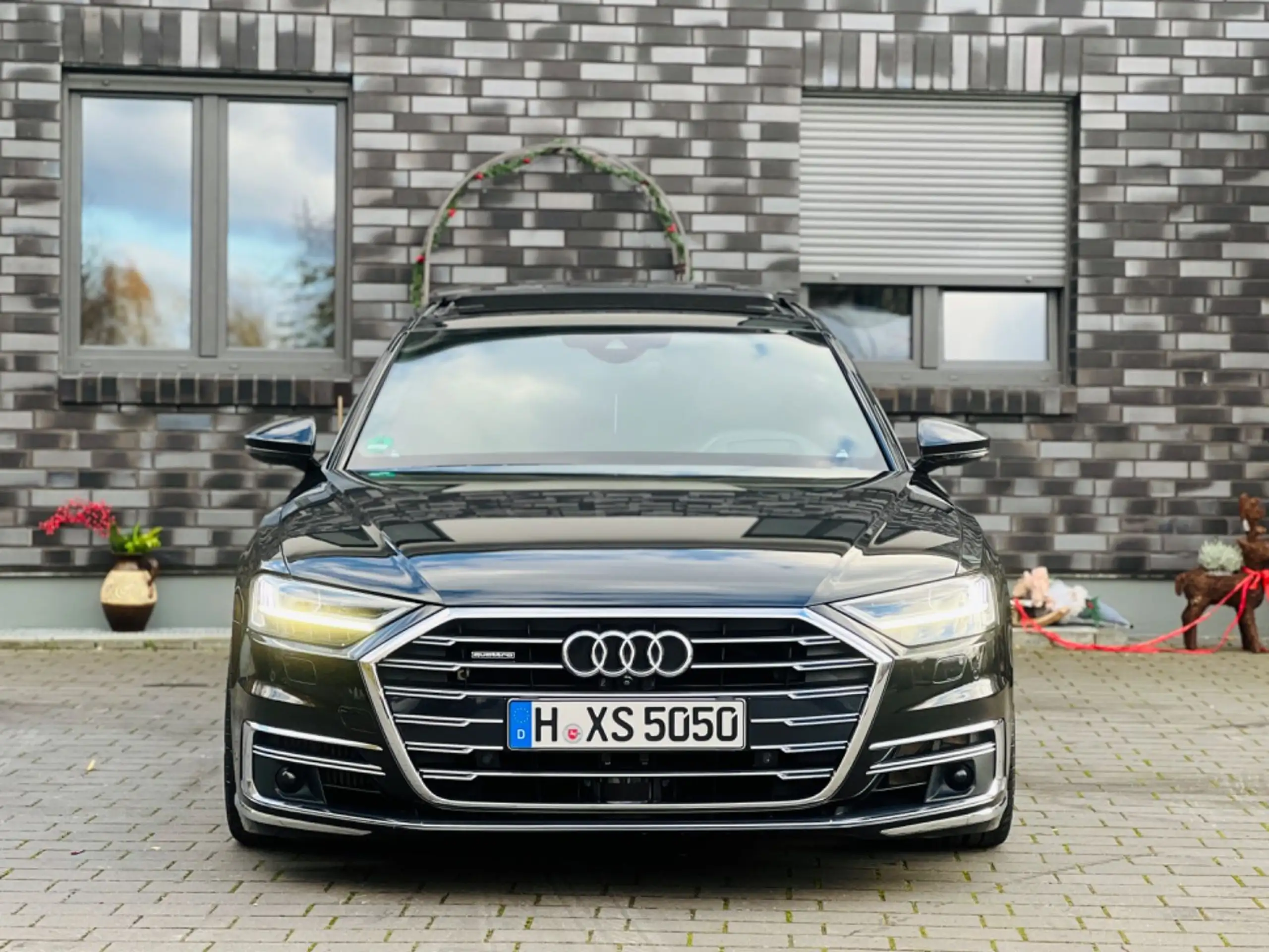 Audi - A8