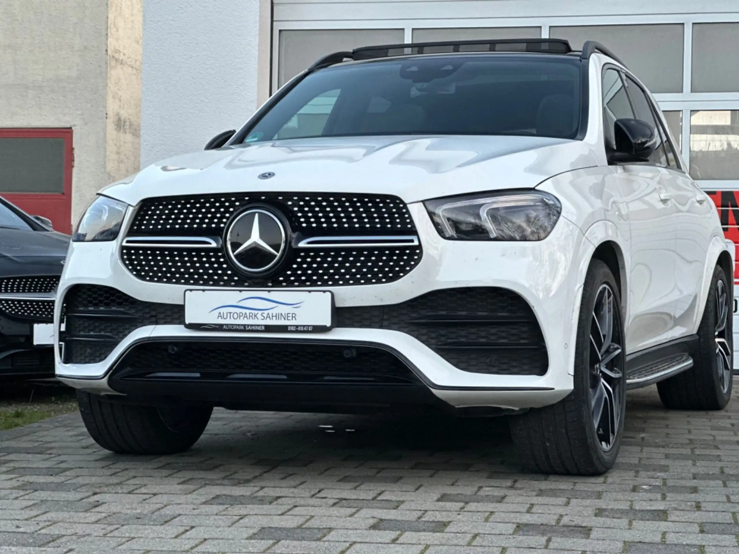 Mercedes-Benz - GLE 400