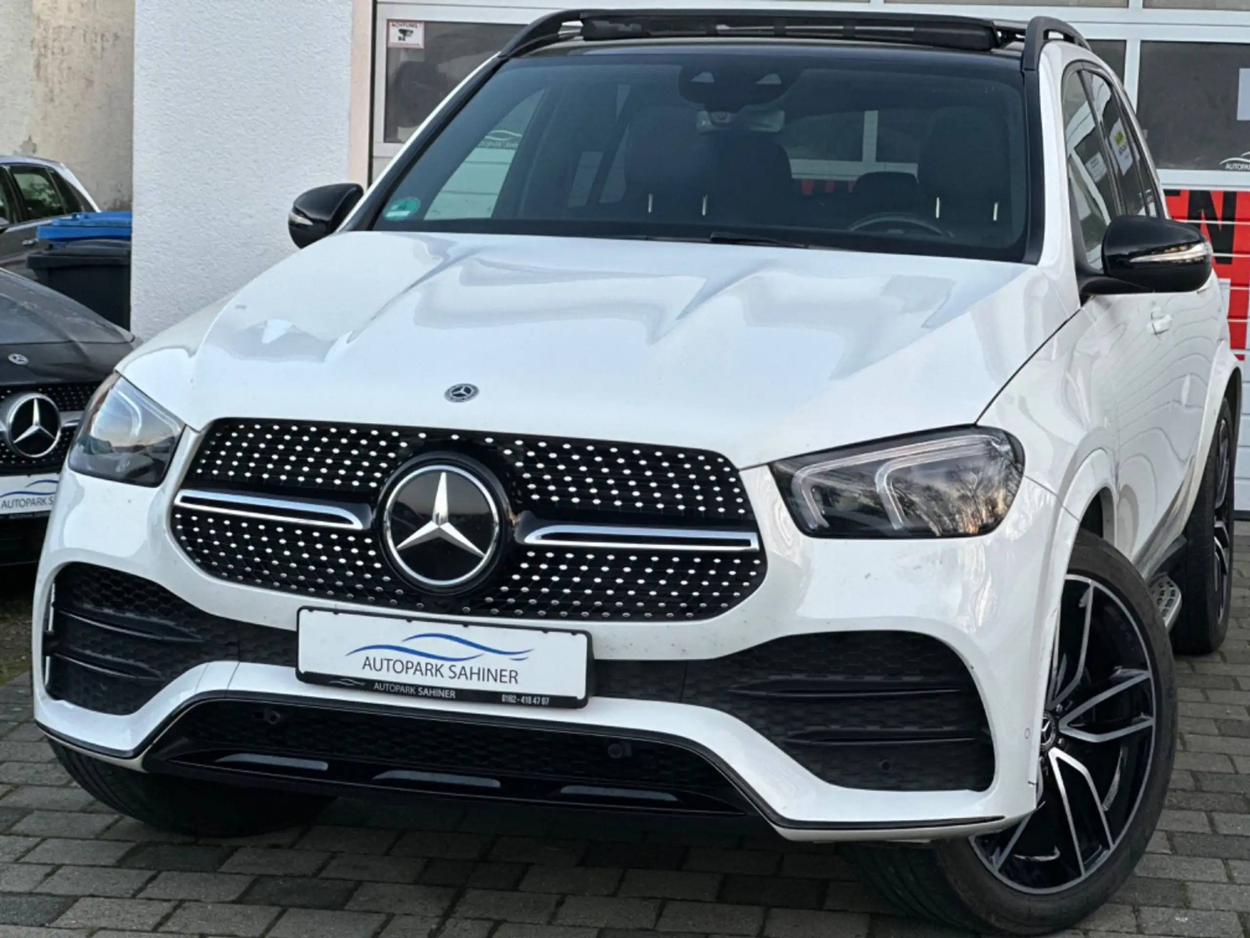 Mercedes-Benz - GLE 400