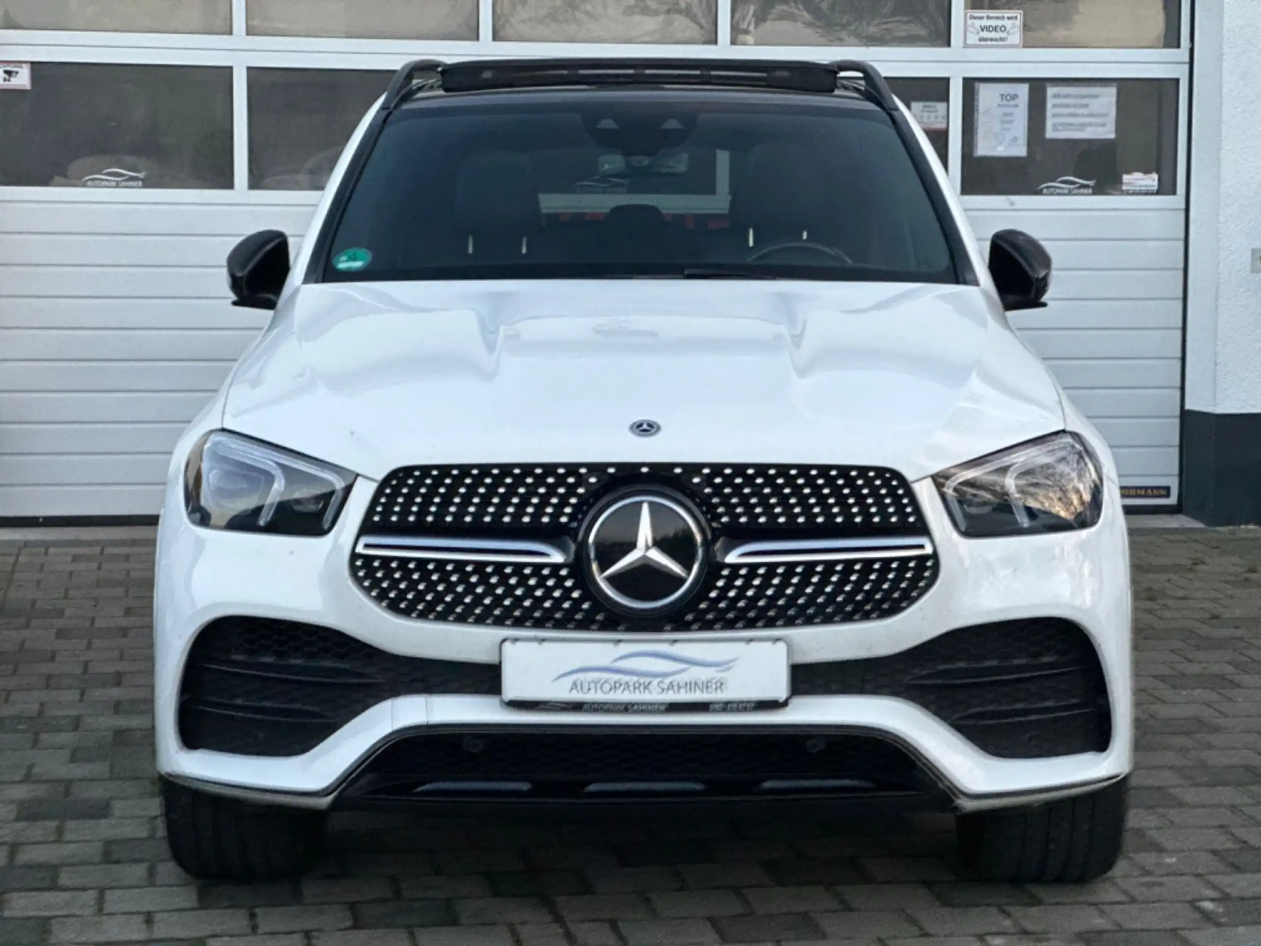 Mercedes-Benz - GLE 400