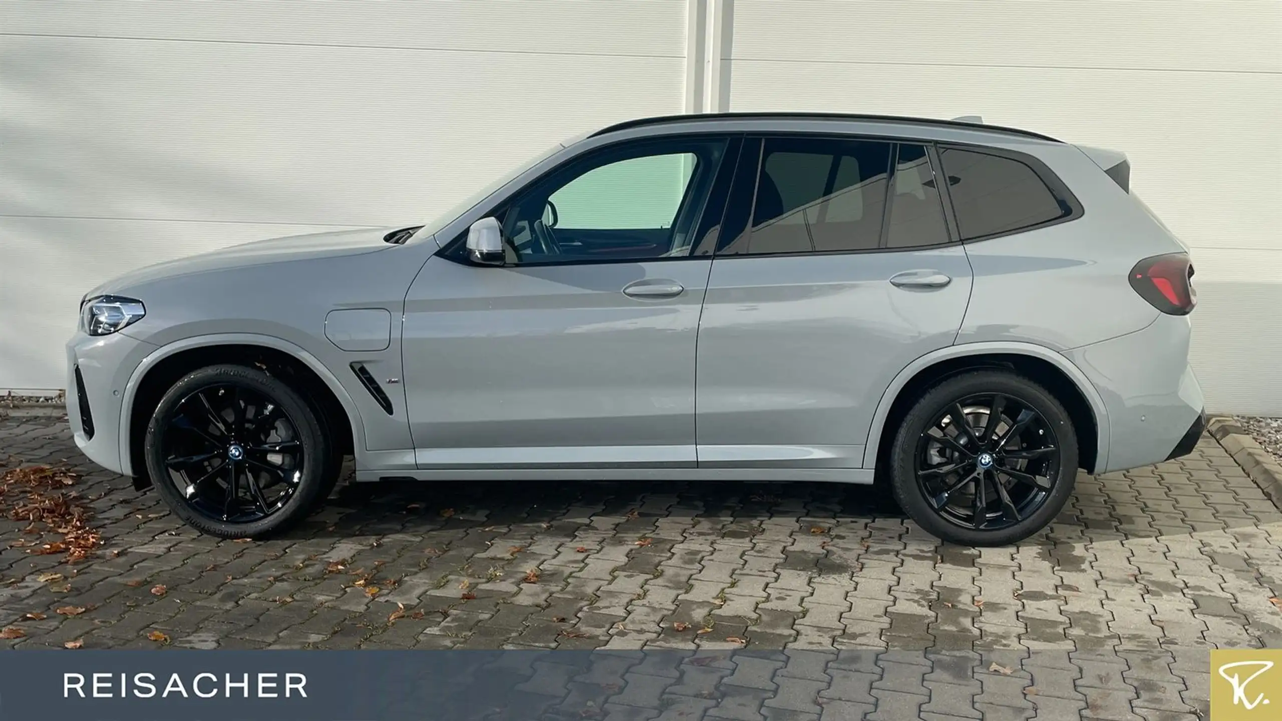 BMW - X3