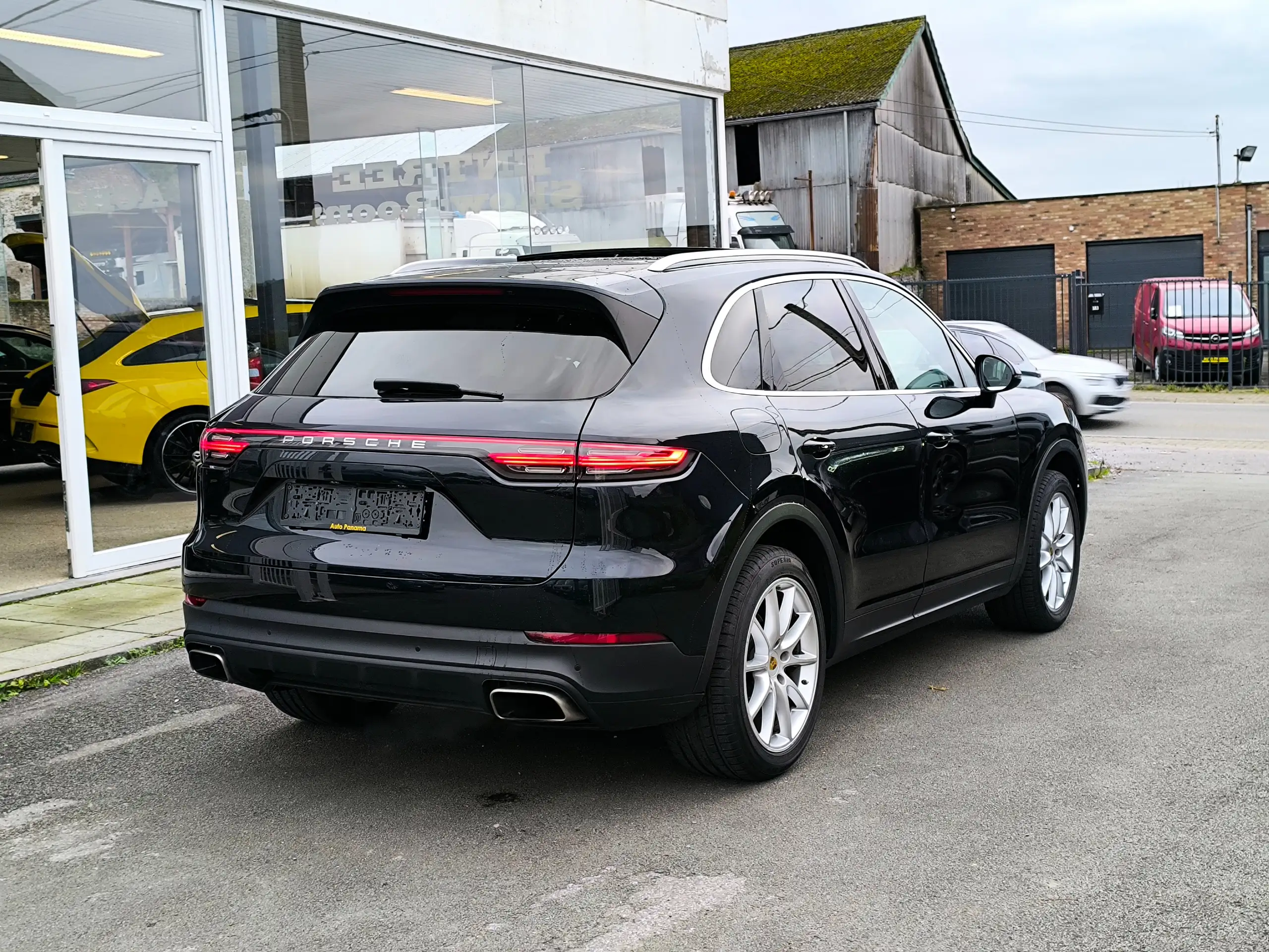 Porsche - Cayenne