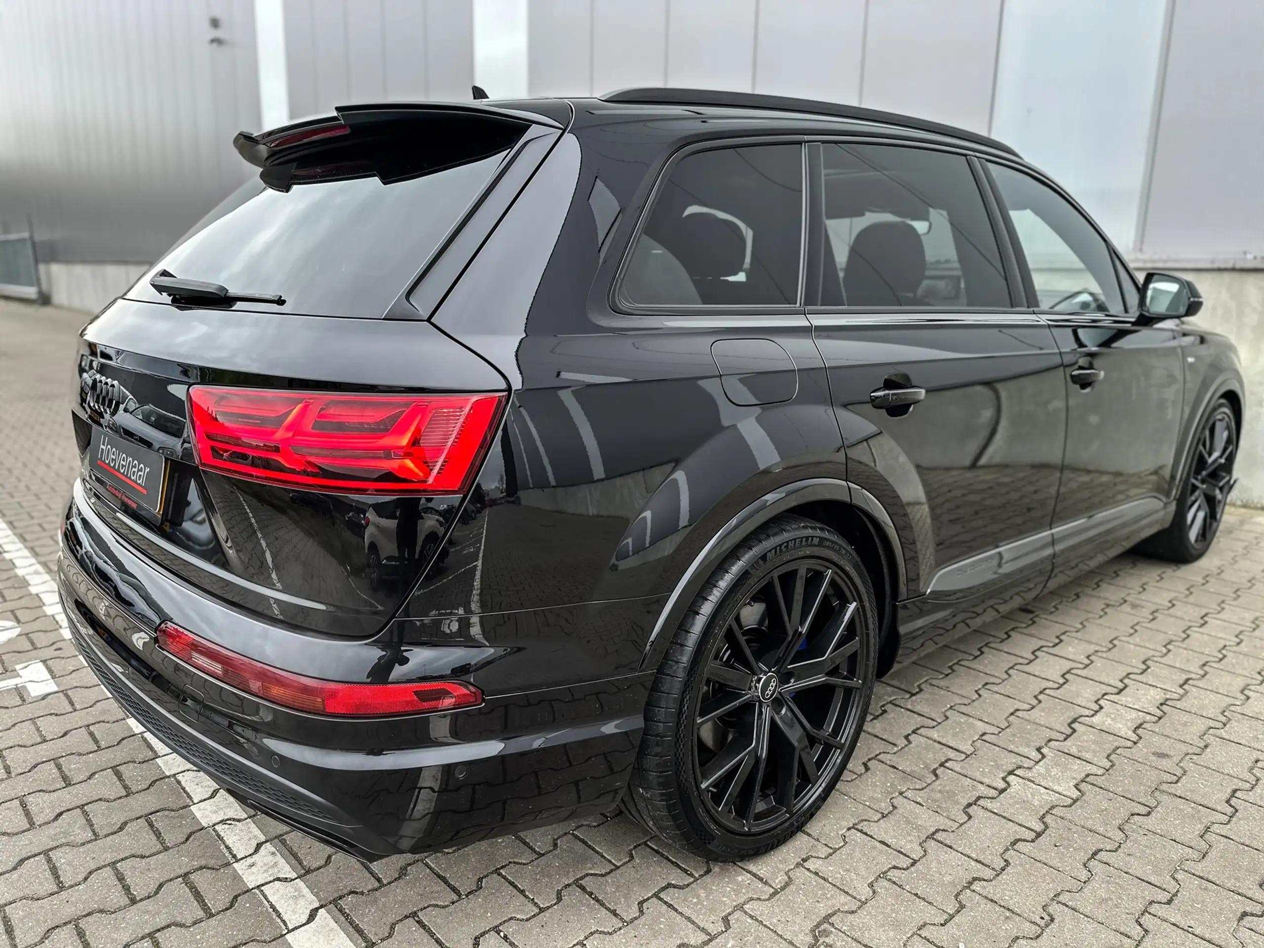 Audi - Q7