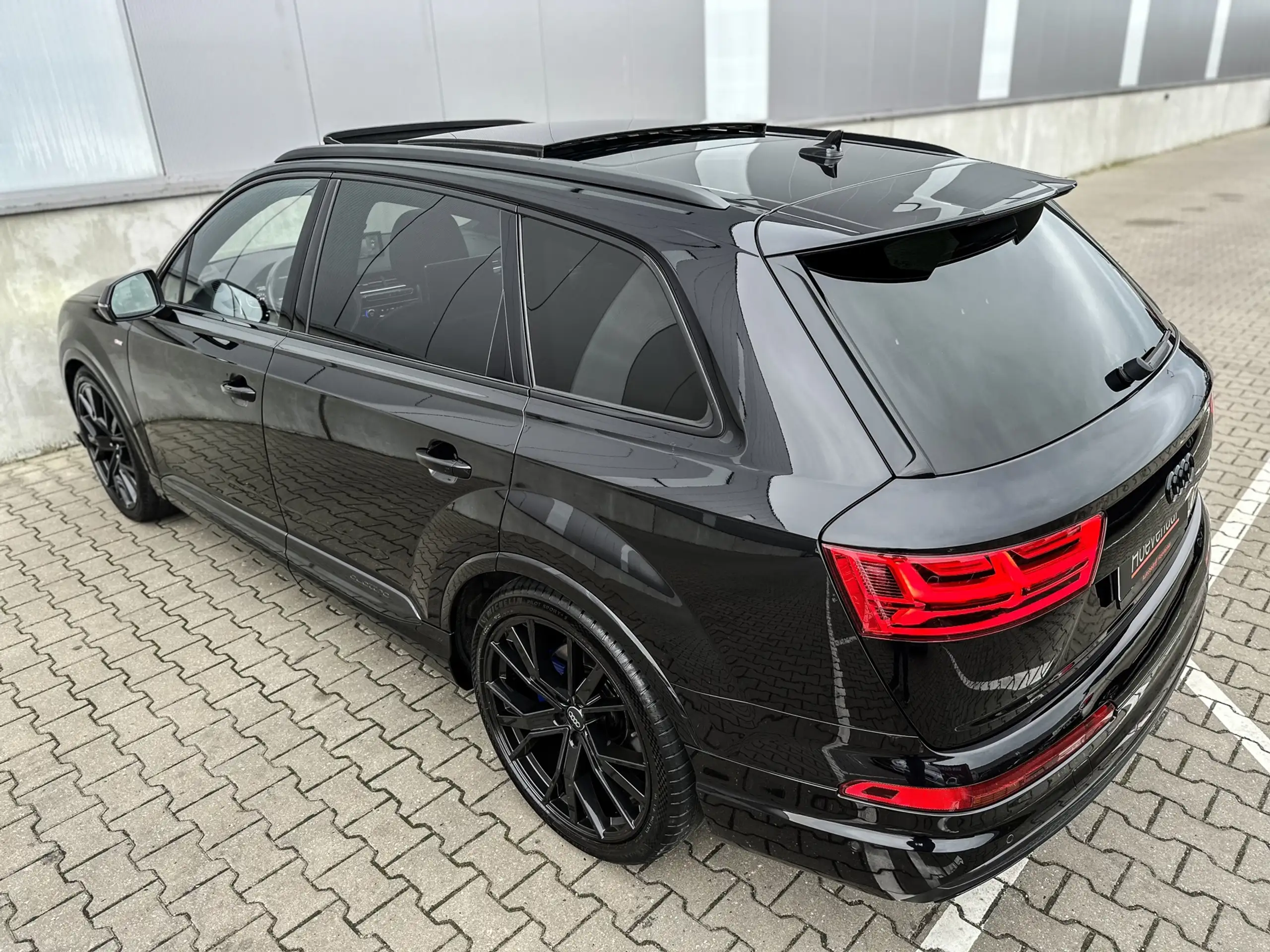 Audi - Q7