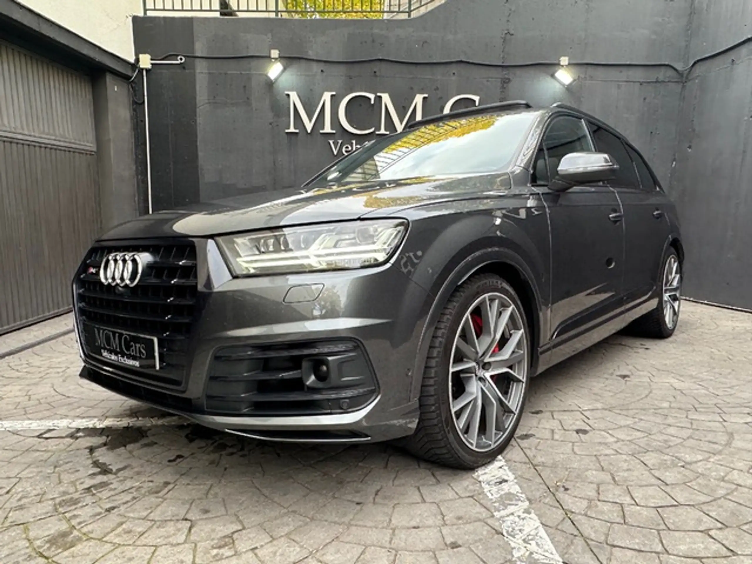 Audi - SQ7