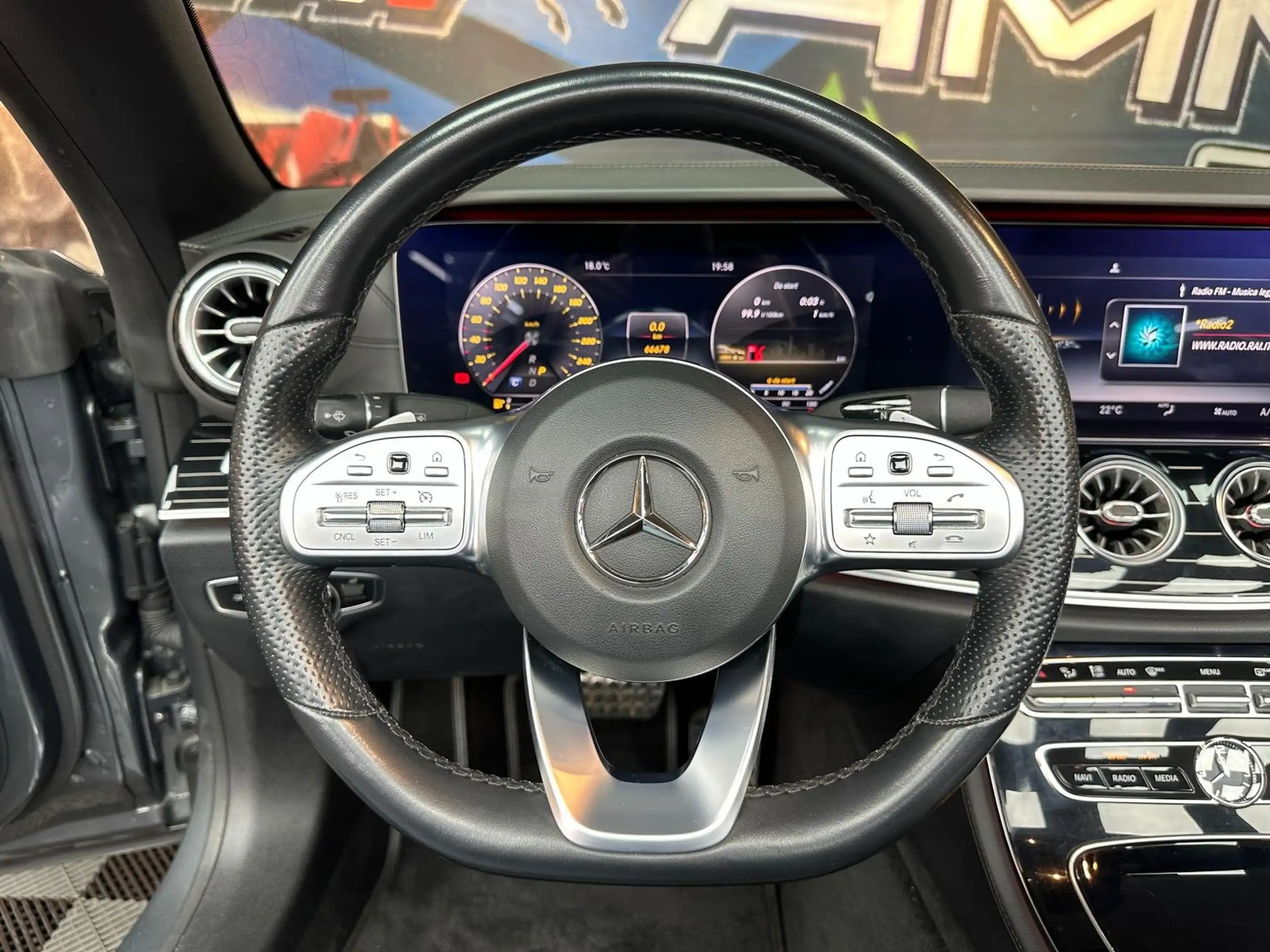 Mercedes-Benz - E 400