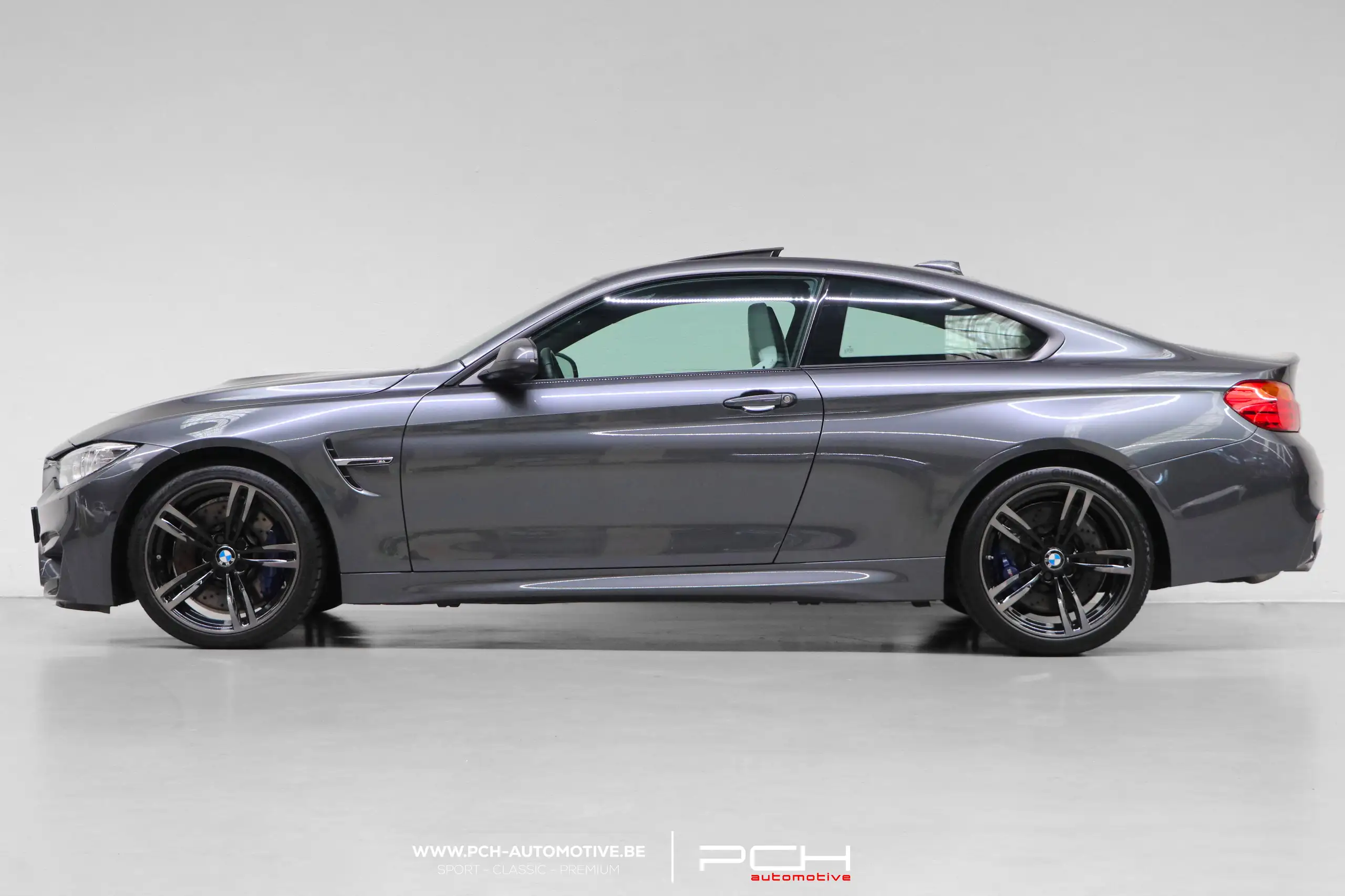 BMW - M4