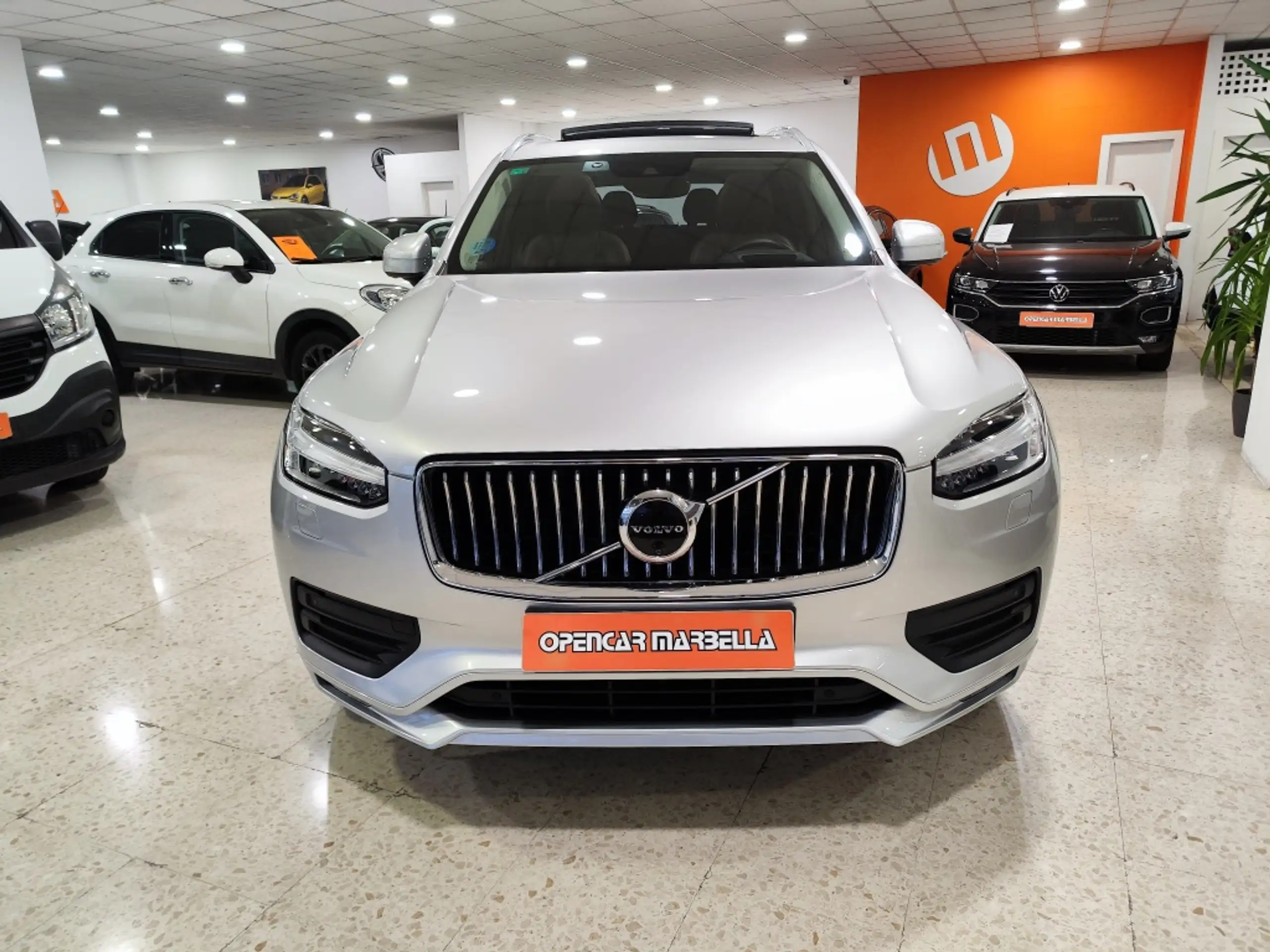 Volvo - XC90