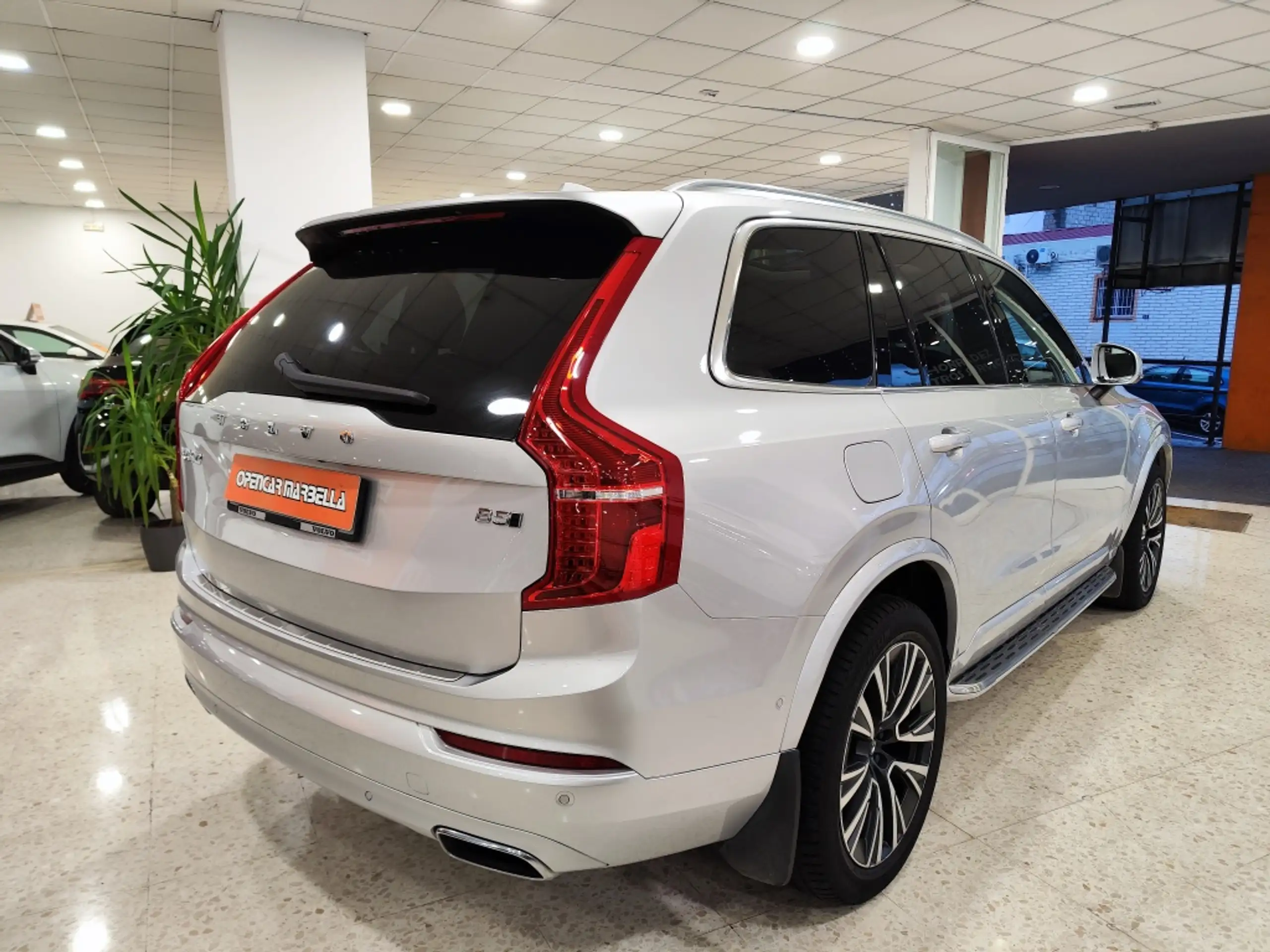 Volvo - XC90