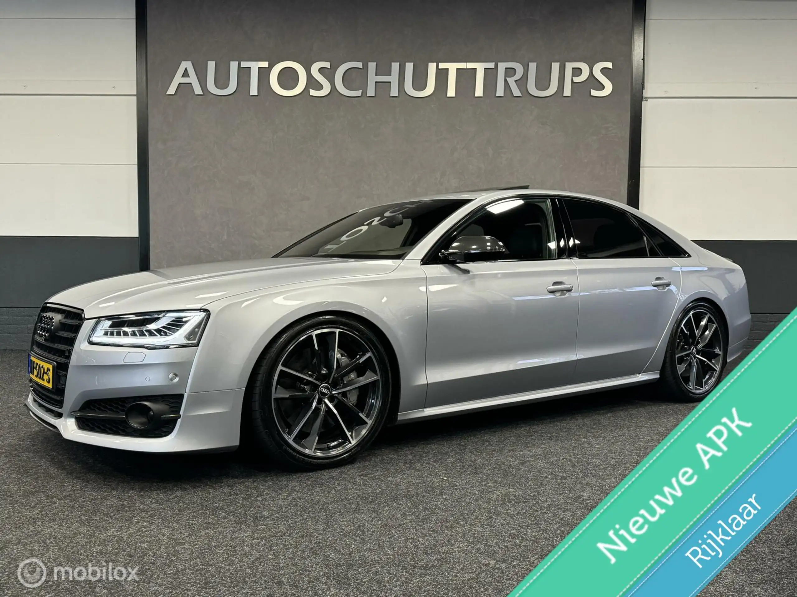 Audi - S8