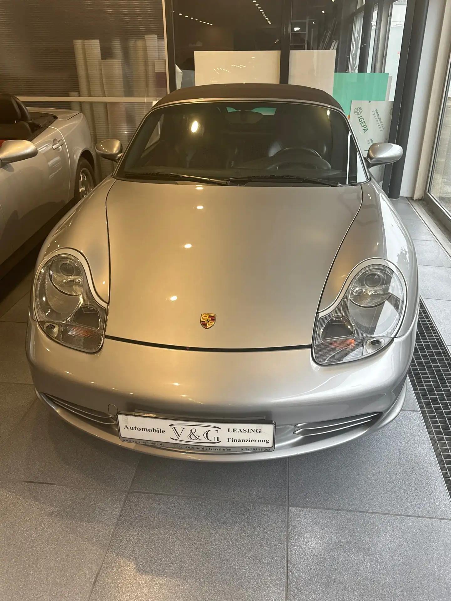 Porsche - Boxster