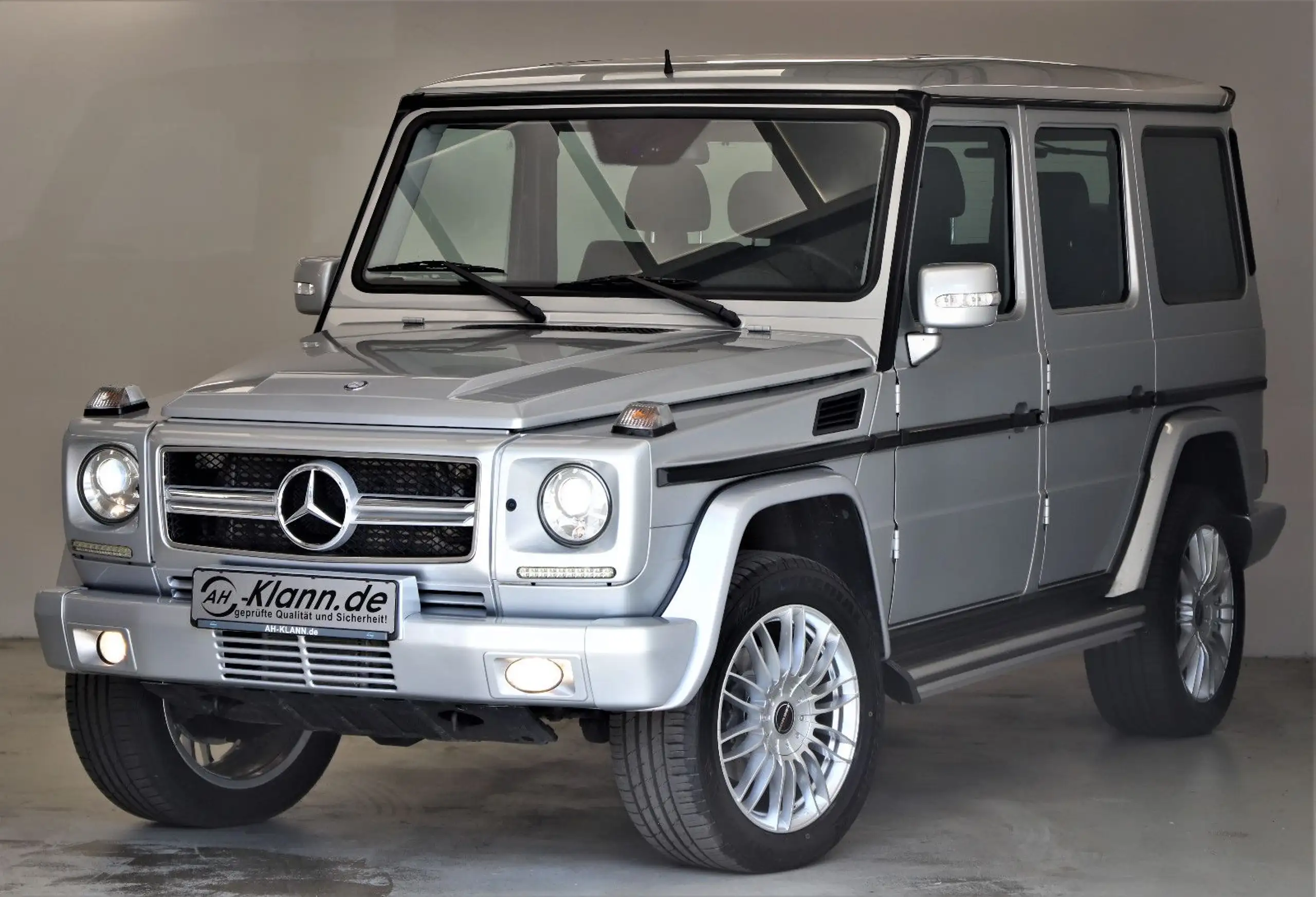 Mercedes-Benz - G 350