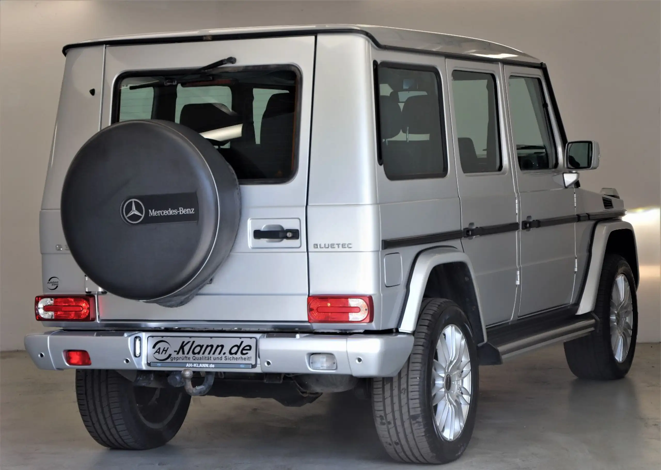 Mercedes-Benz - G 350