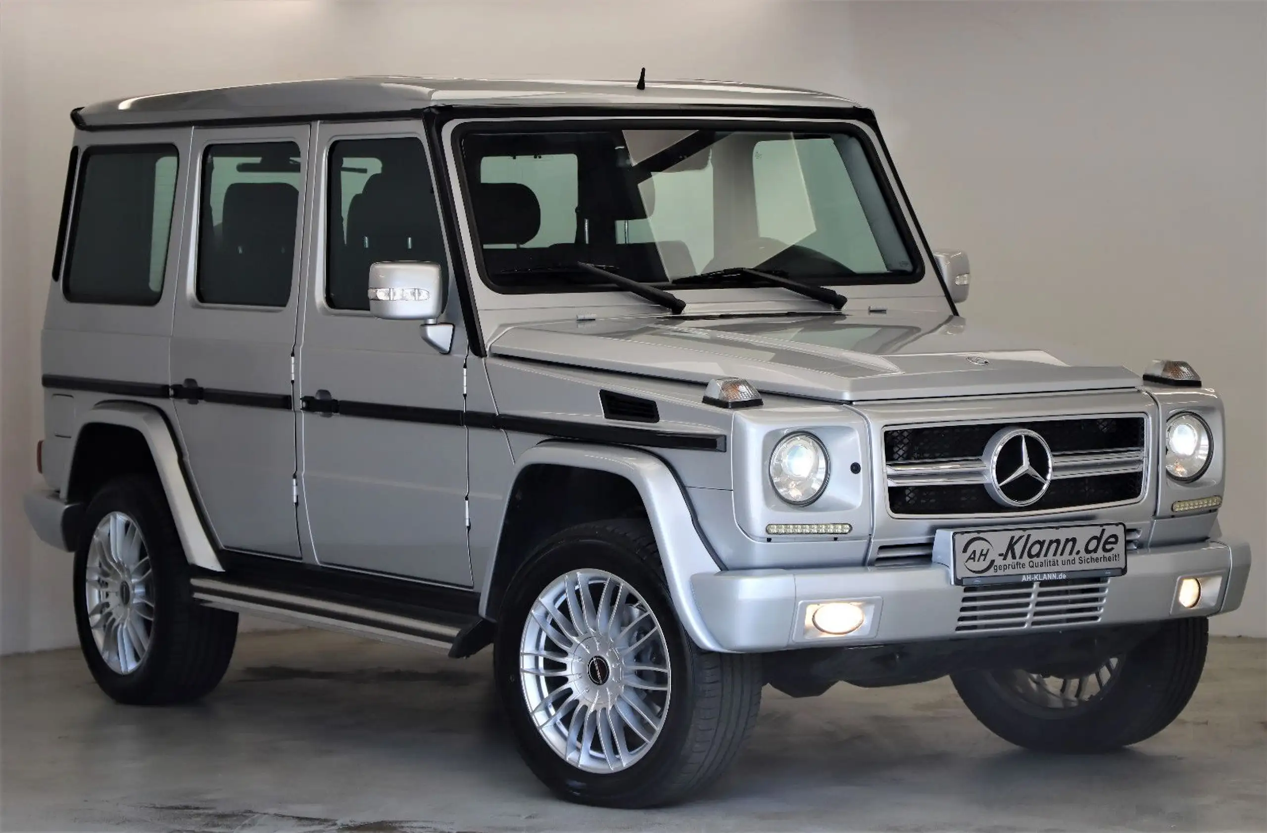 Mercedes-Benz - G 350