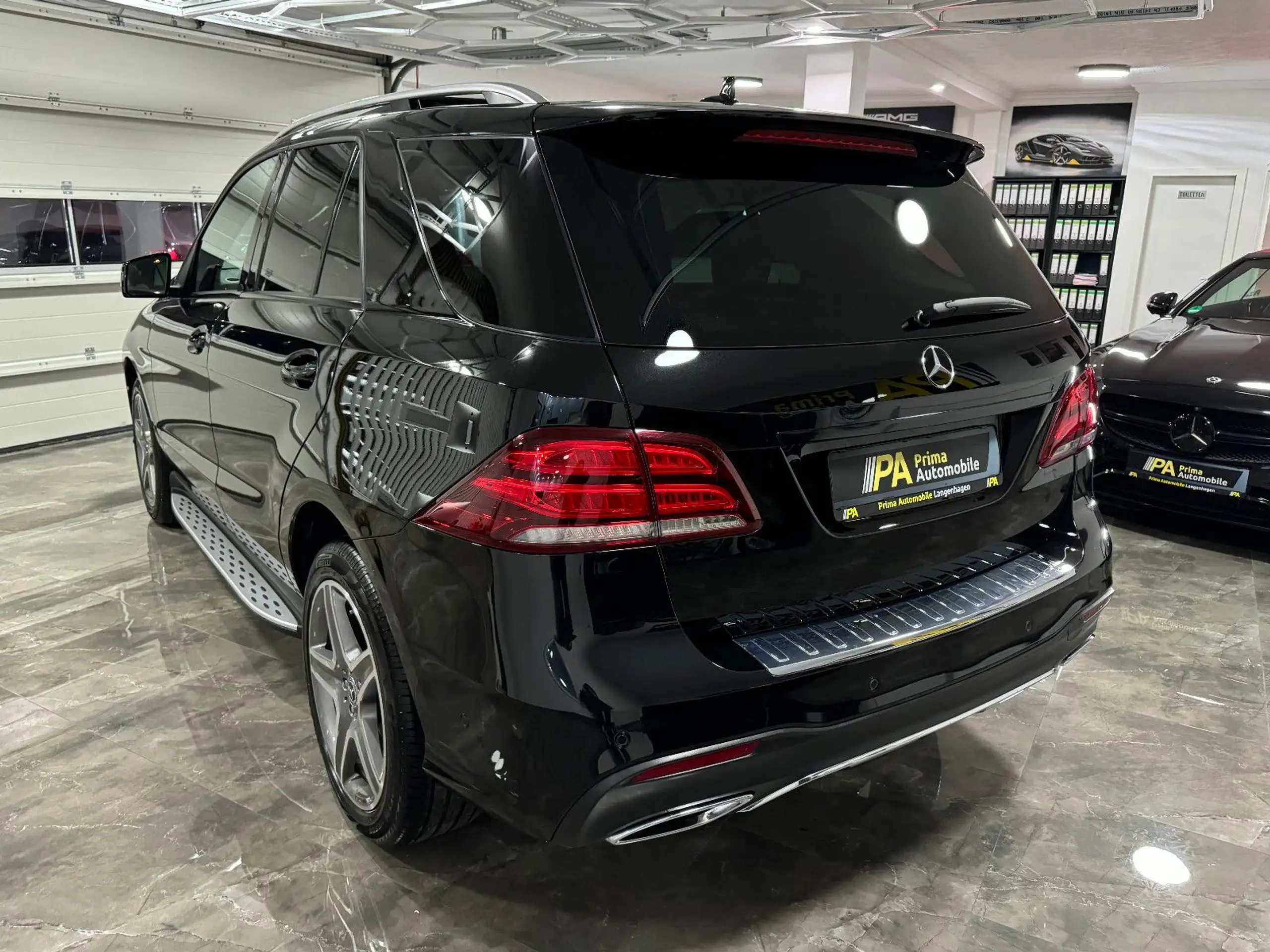 Mercedes-Benz - GLE 350