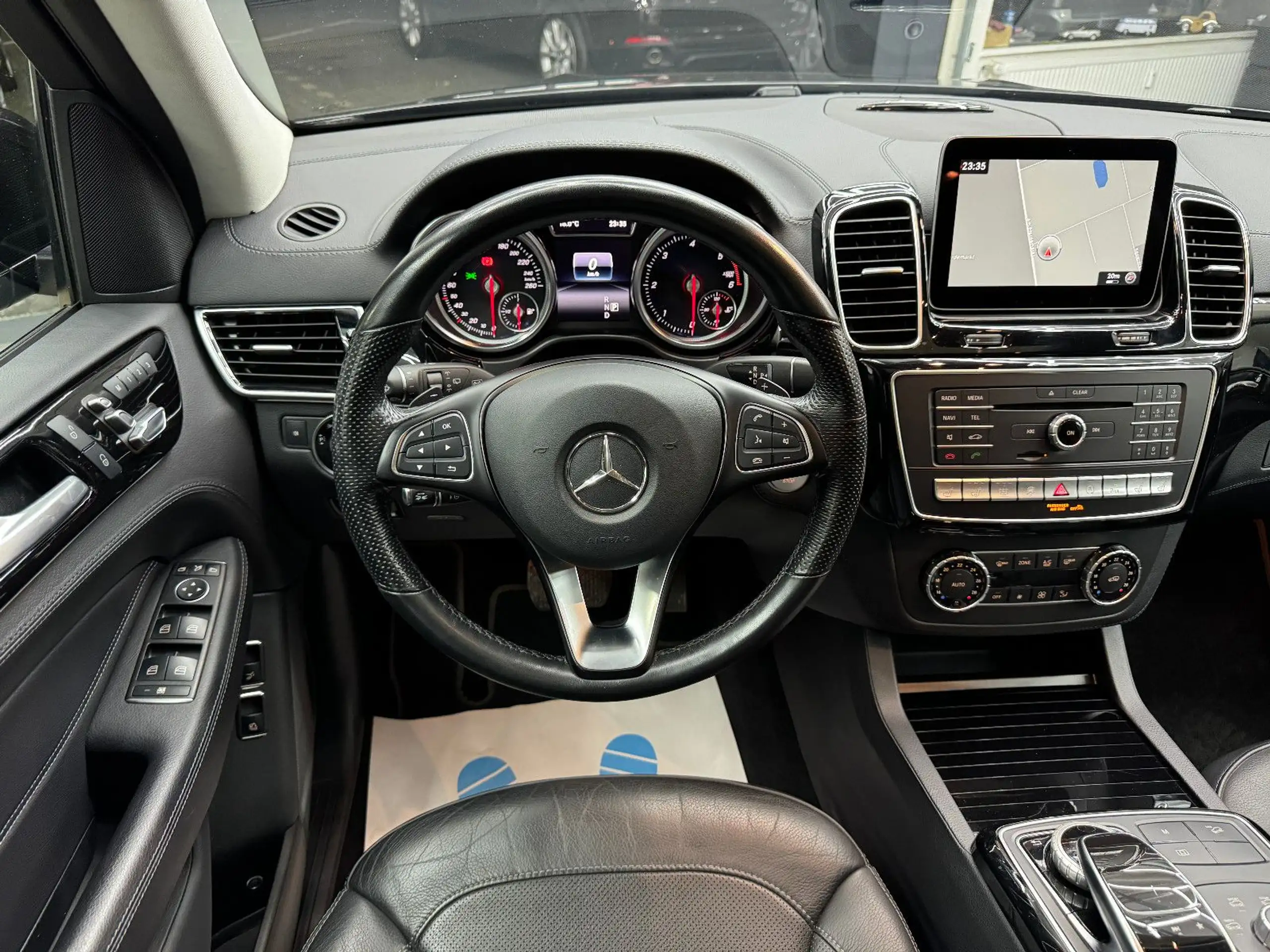 Mercedes-Benz - GLE 350