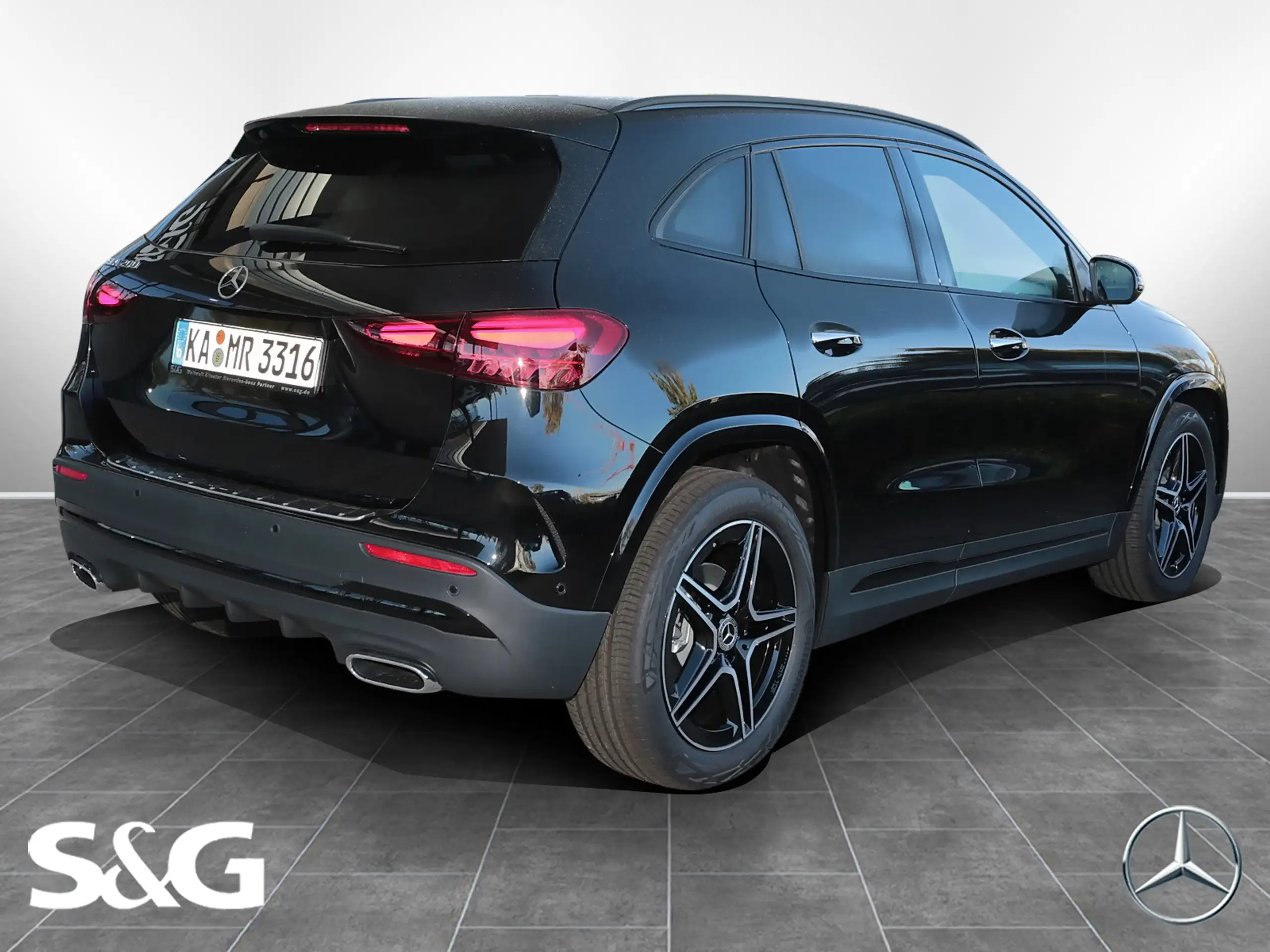 Mercedes-Benz - GLA 200