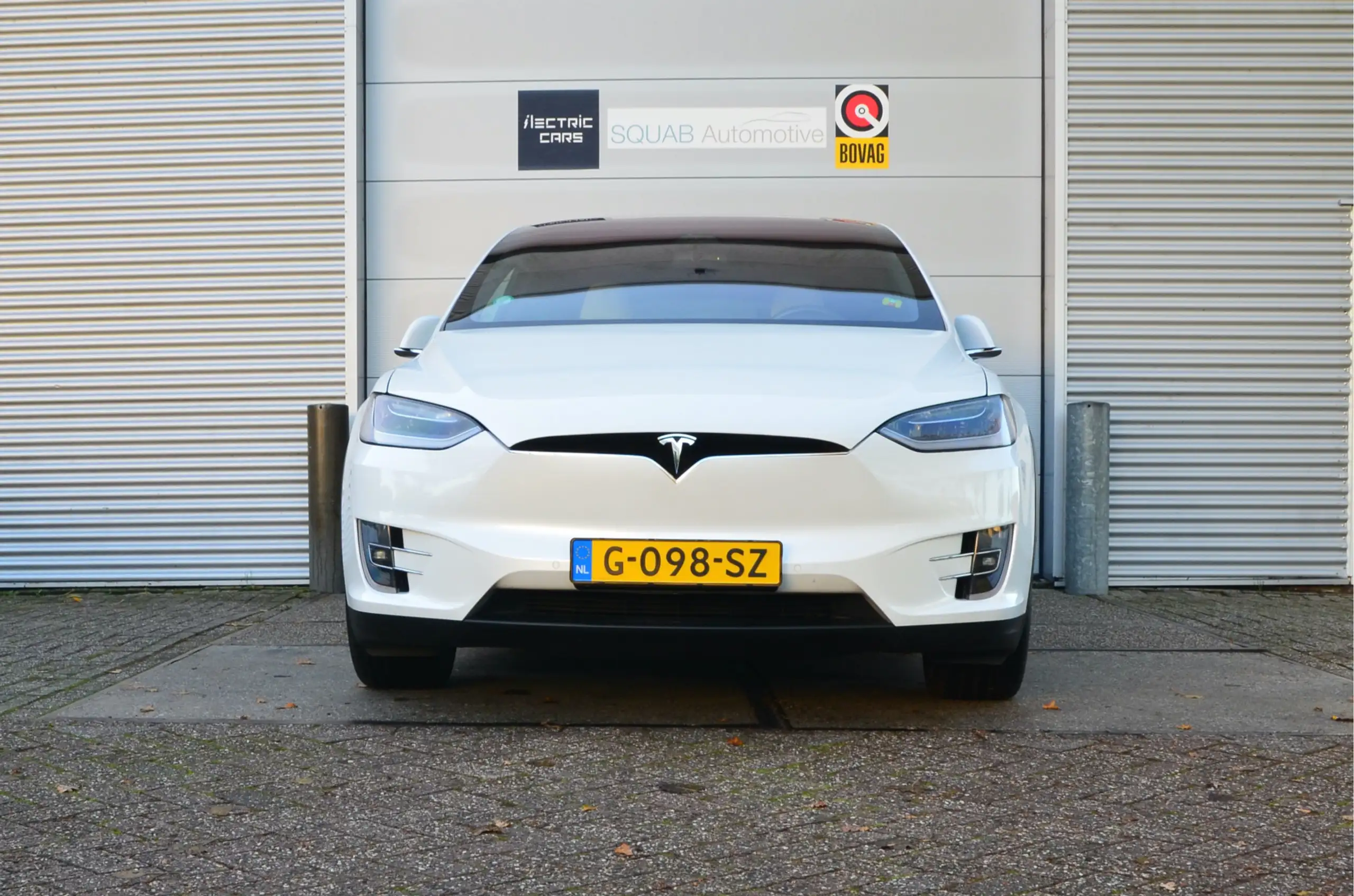 Tesla - Model X