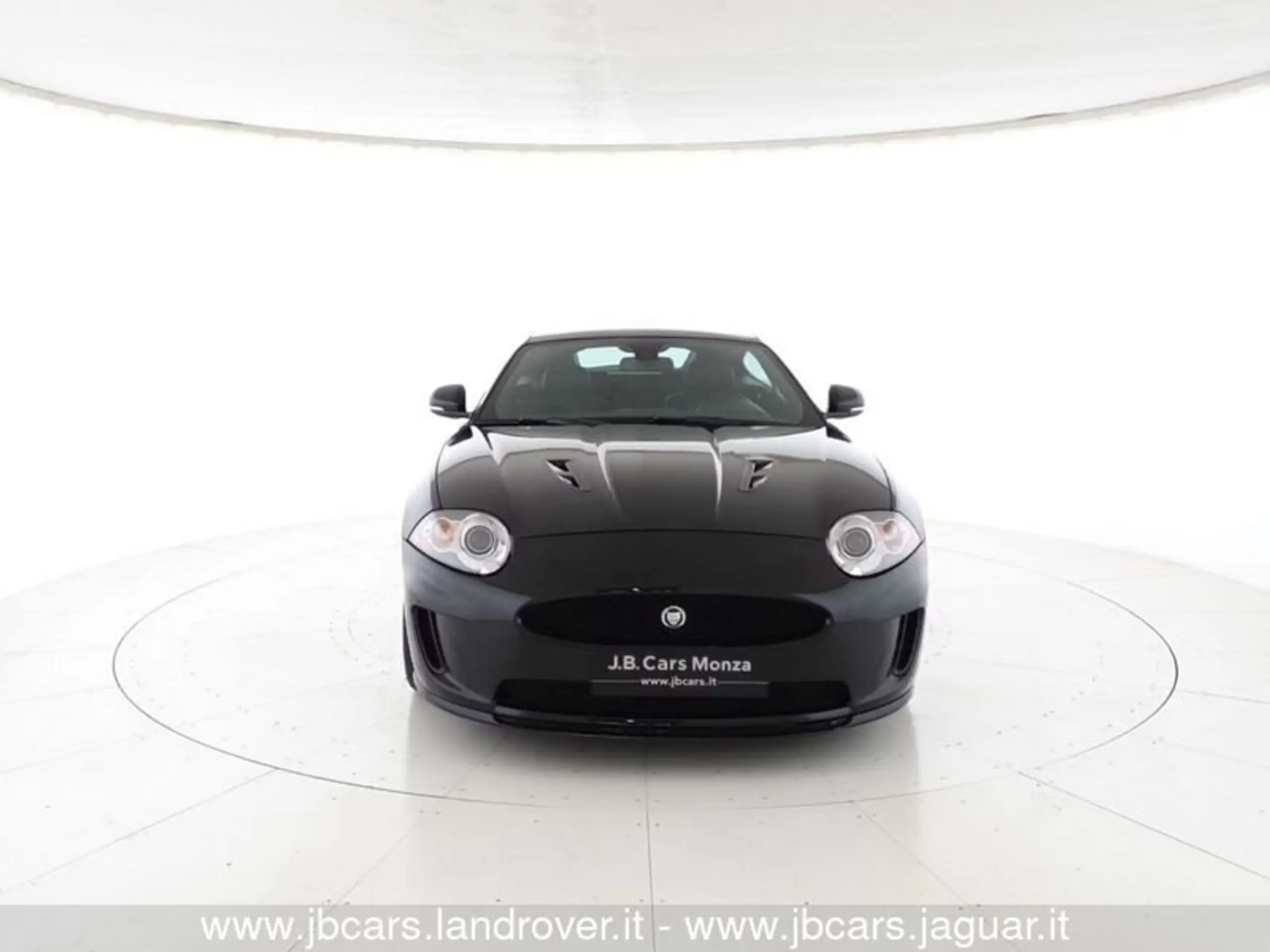 Jaguar - XKR