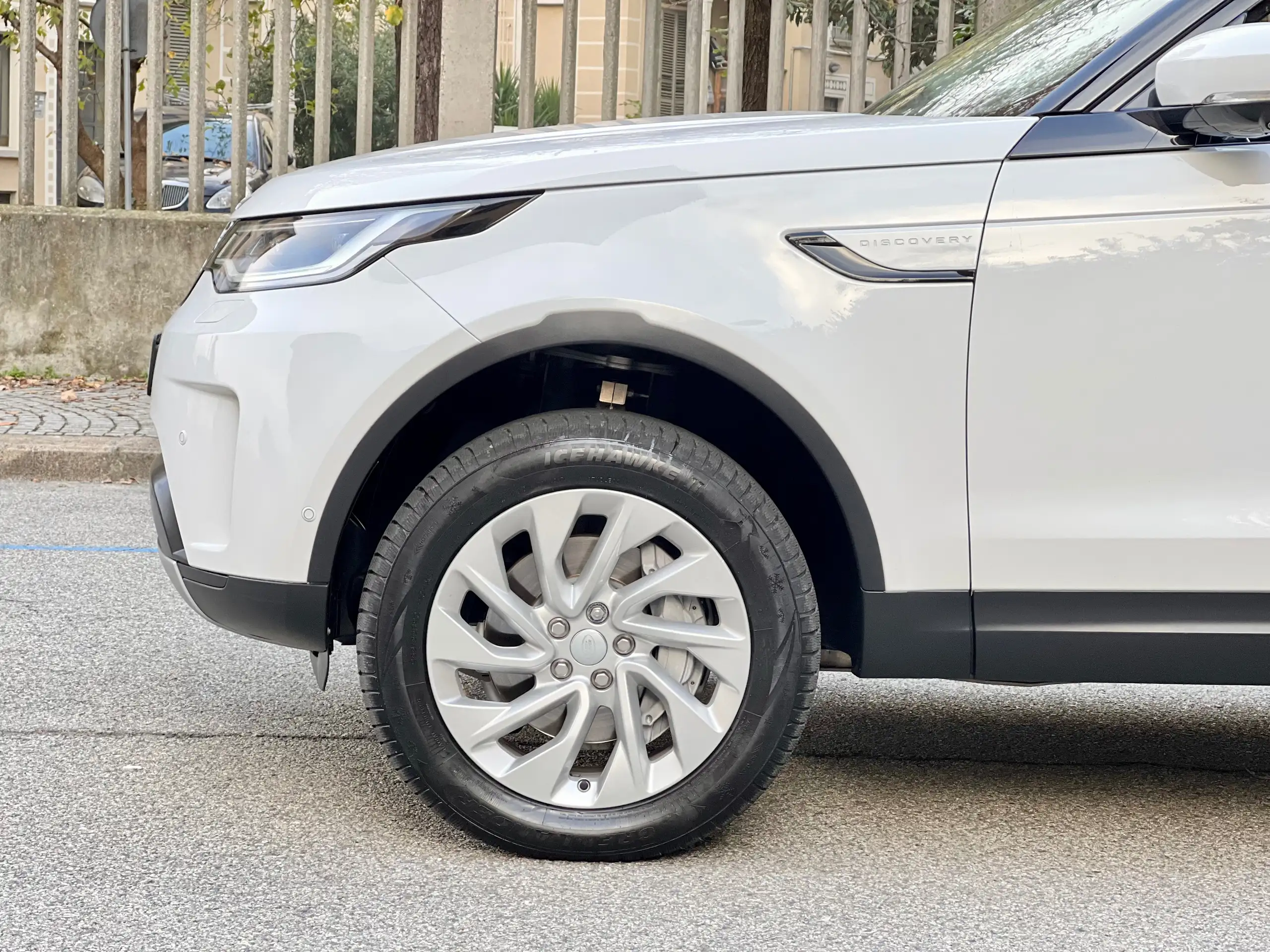 Land Rover - Discovery