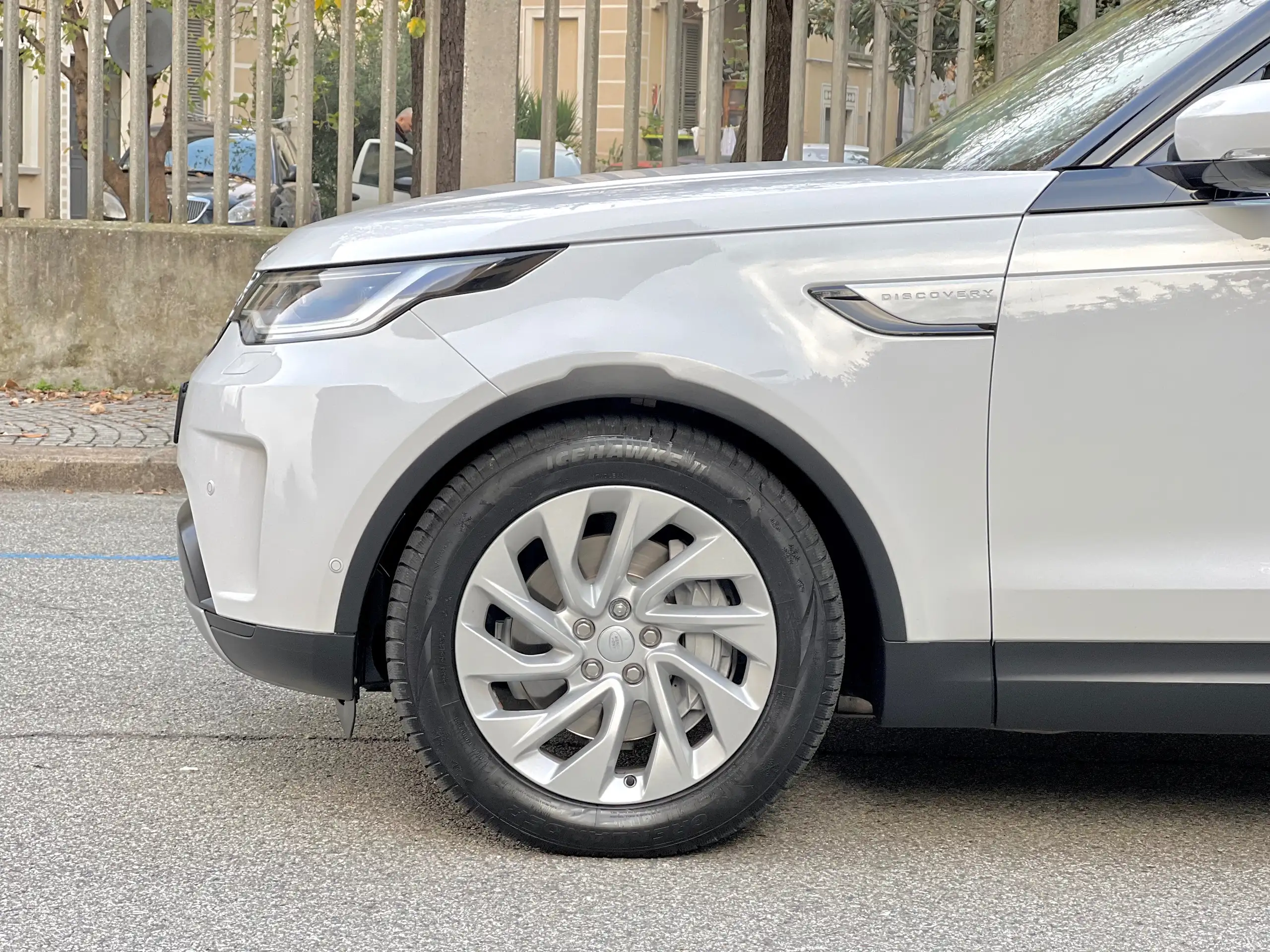 Land Rover - Discovery