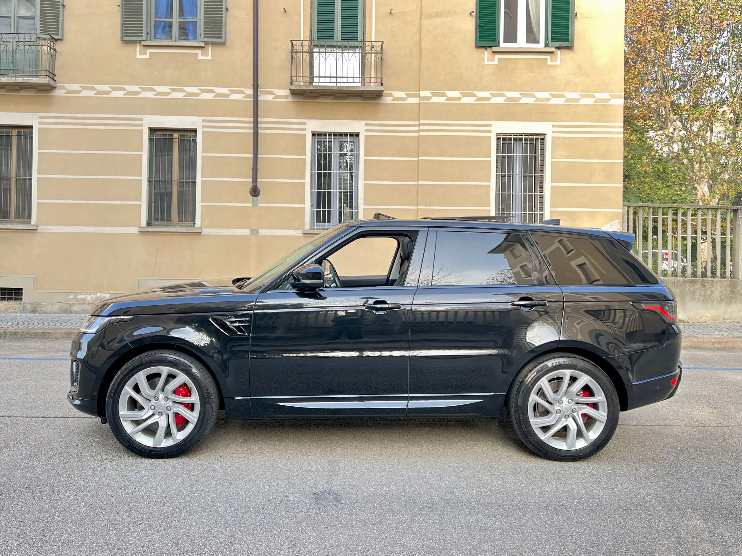 Land Rover - Range Rover Sport