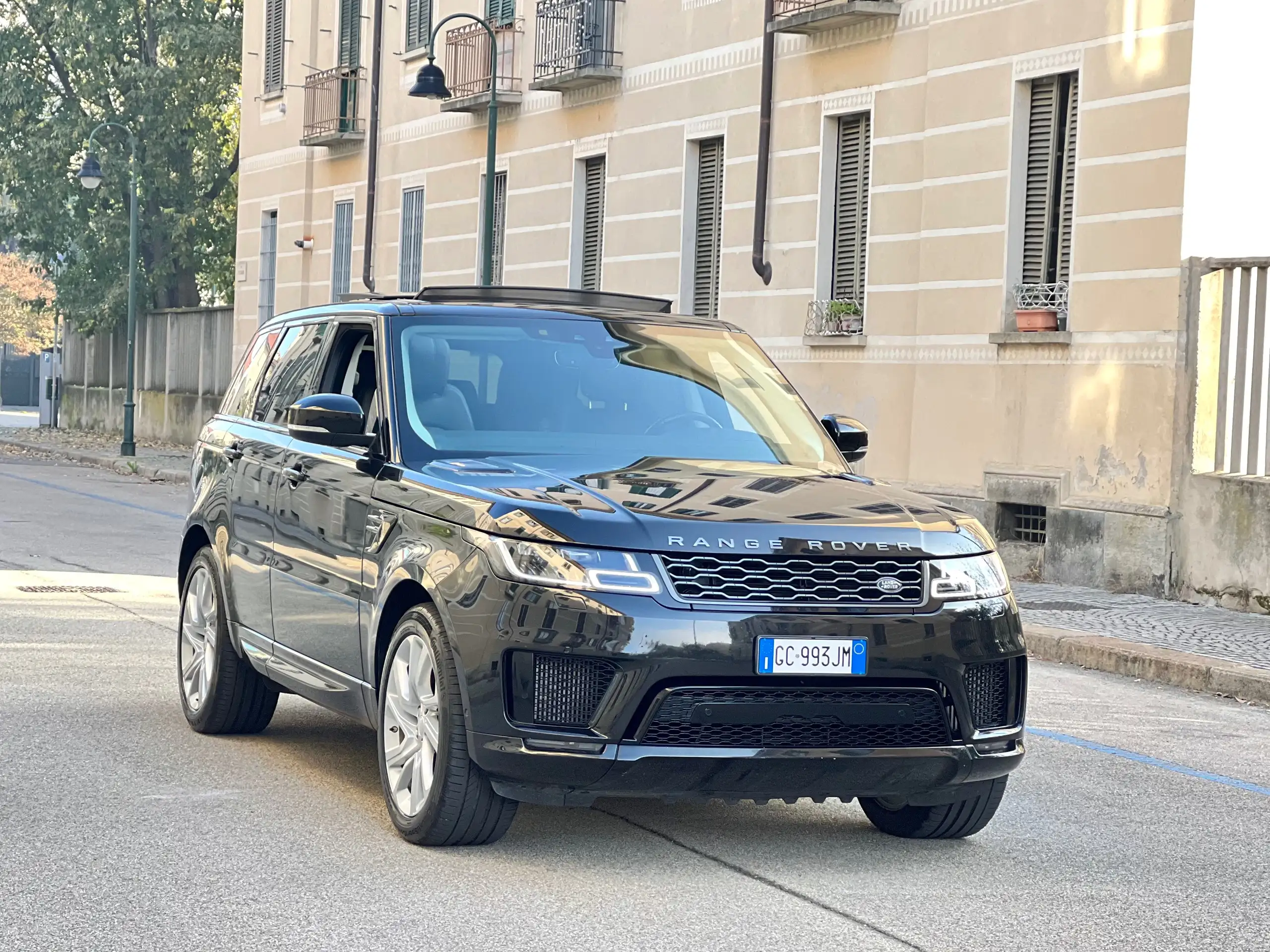 Land Rover - Range Rover Sport