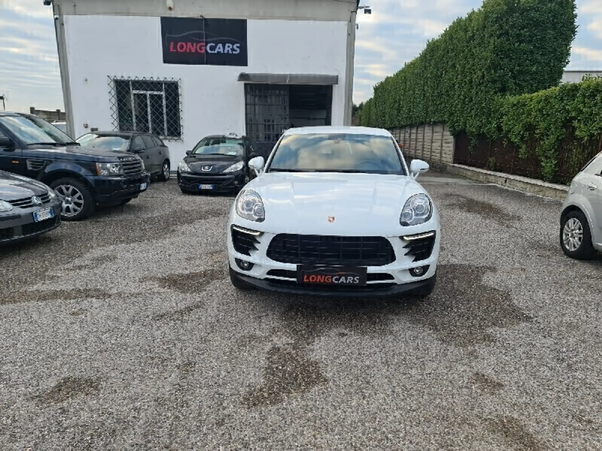 Porsche - Macan