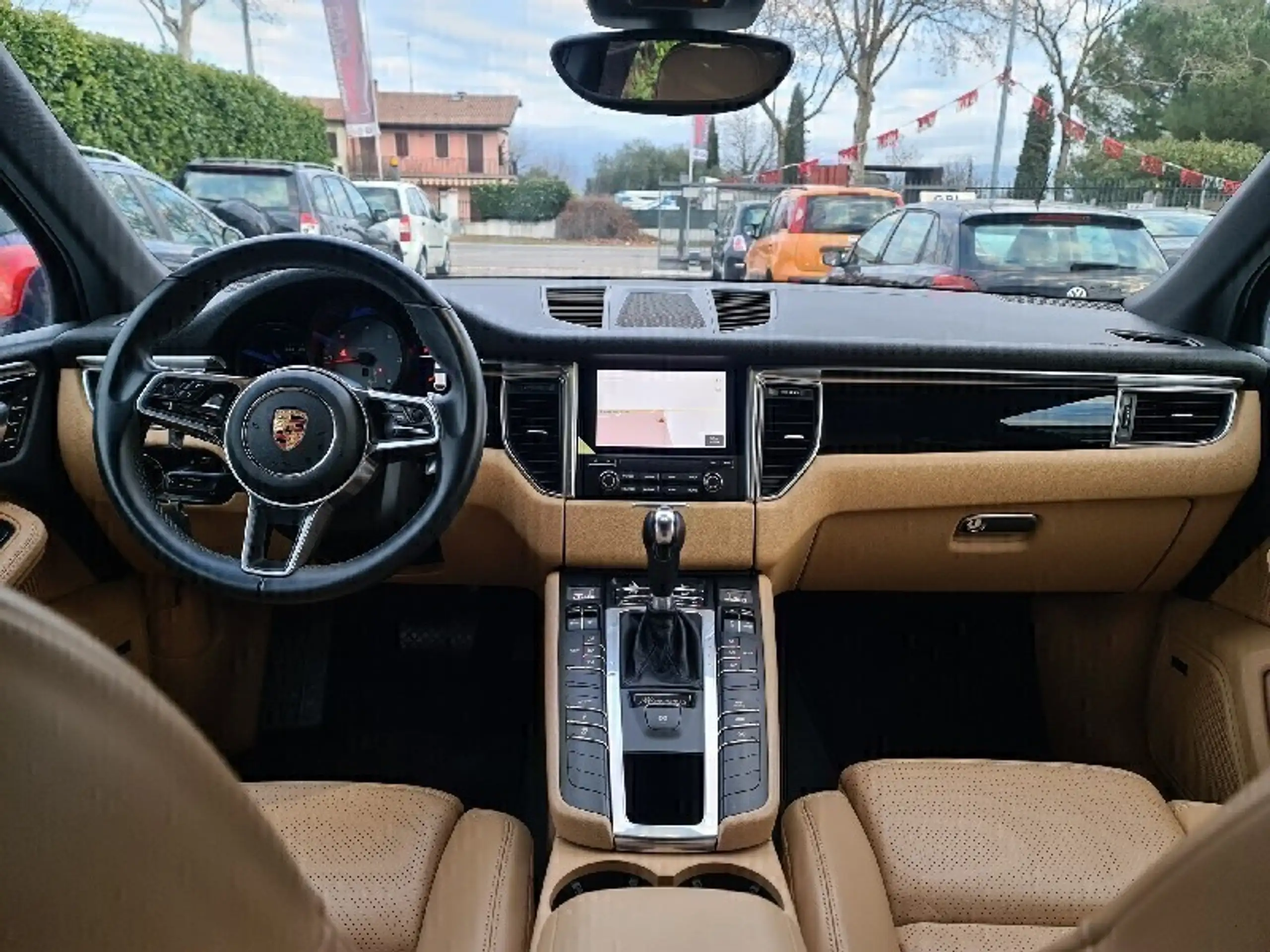 Porsche - Macan