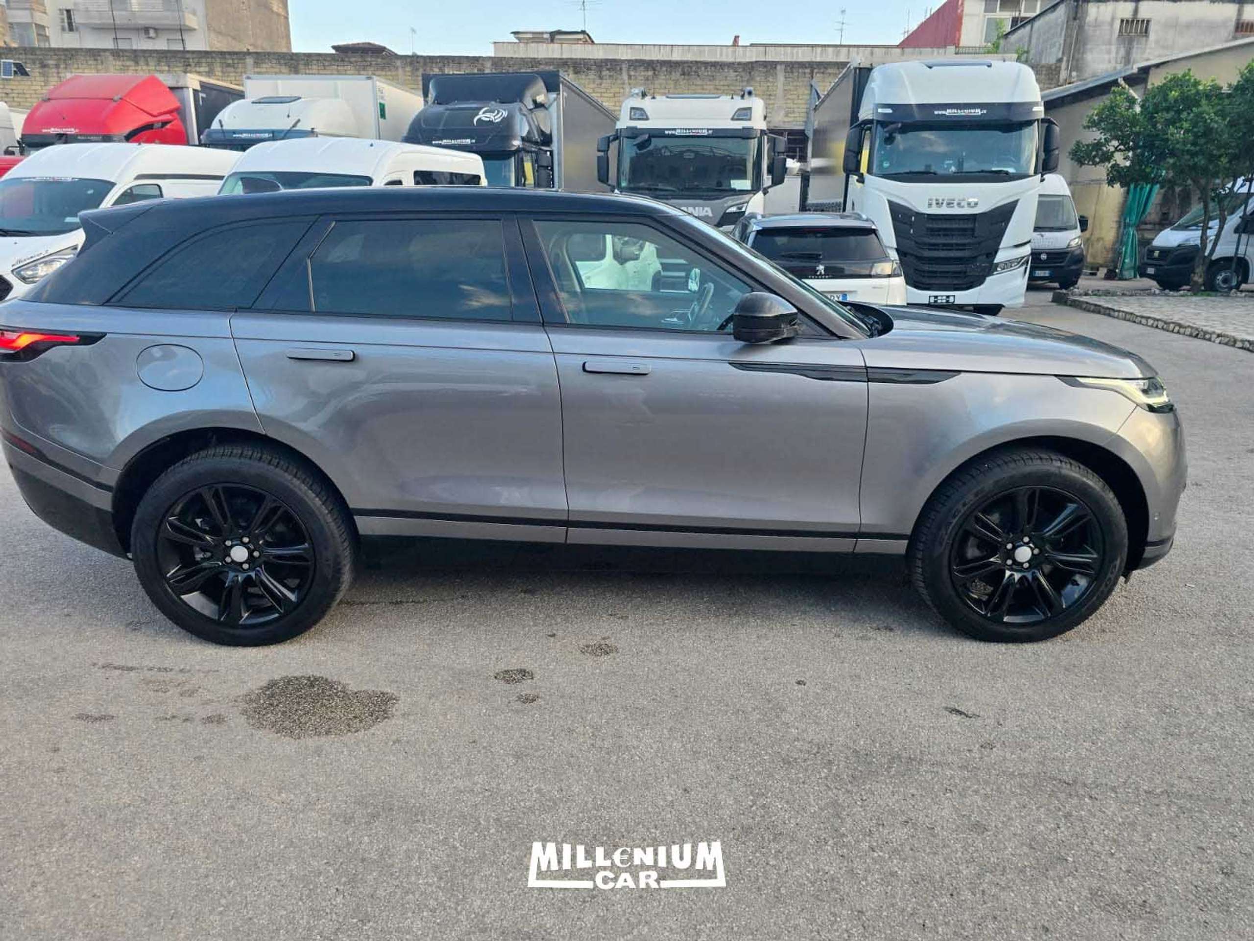 Land Rover - Range Rover Velar