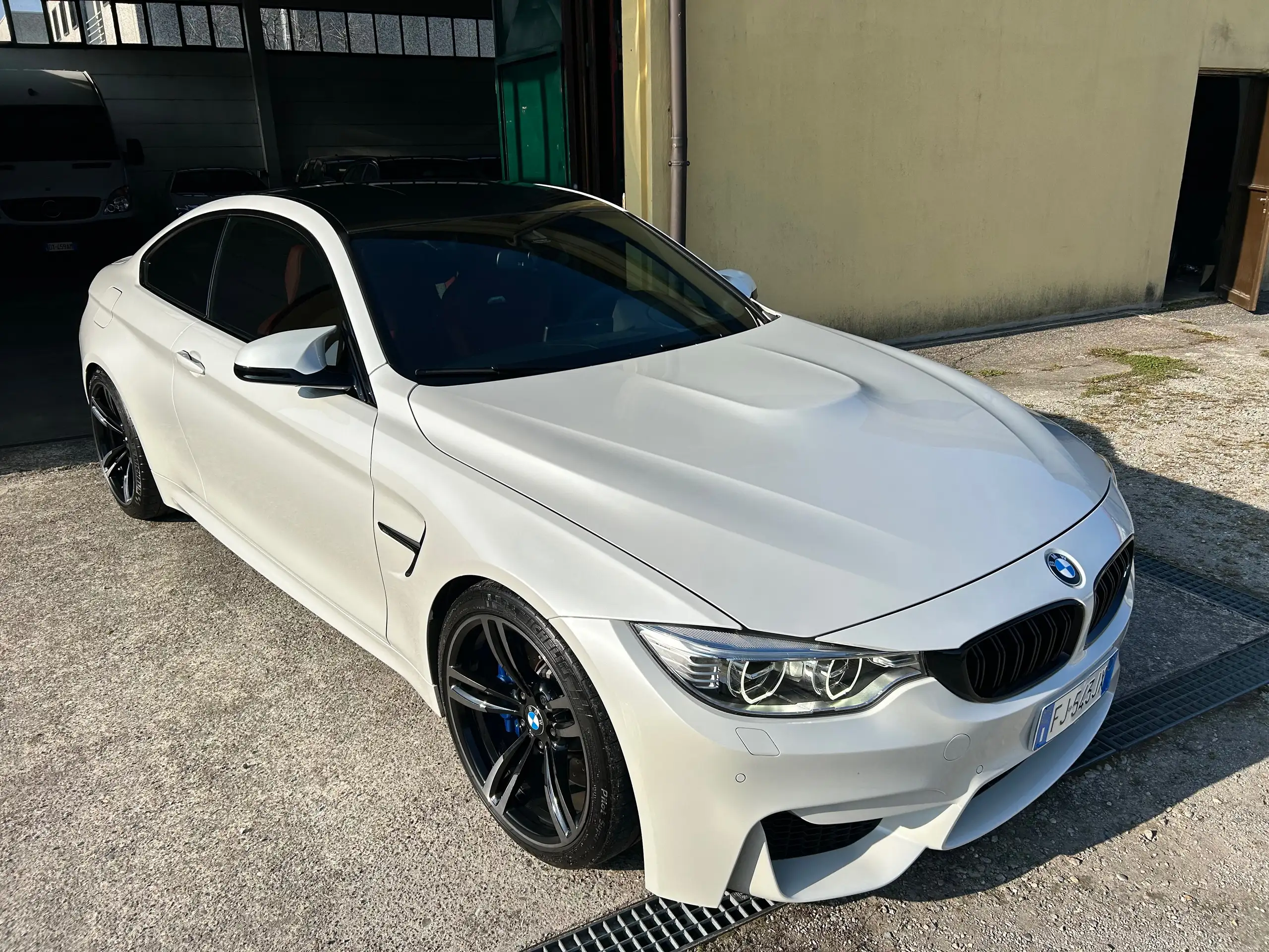 BMW - M4