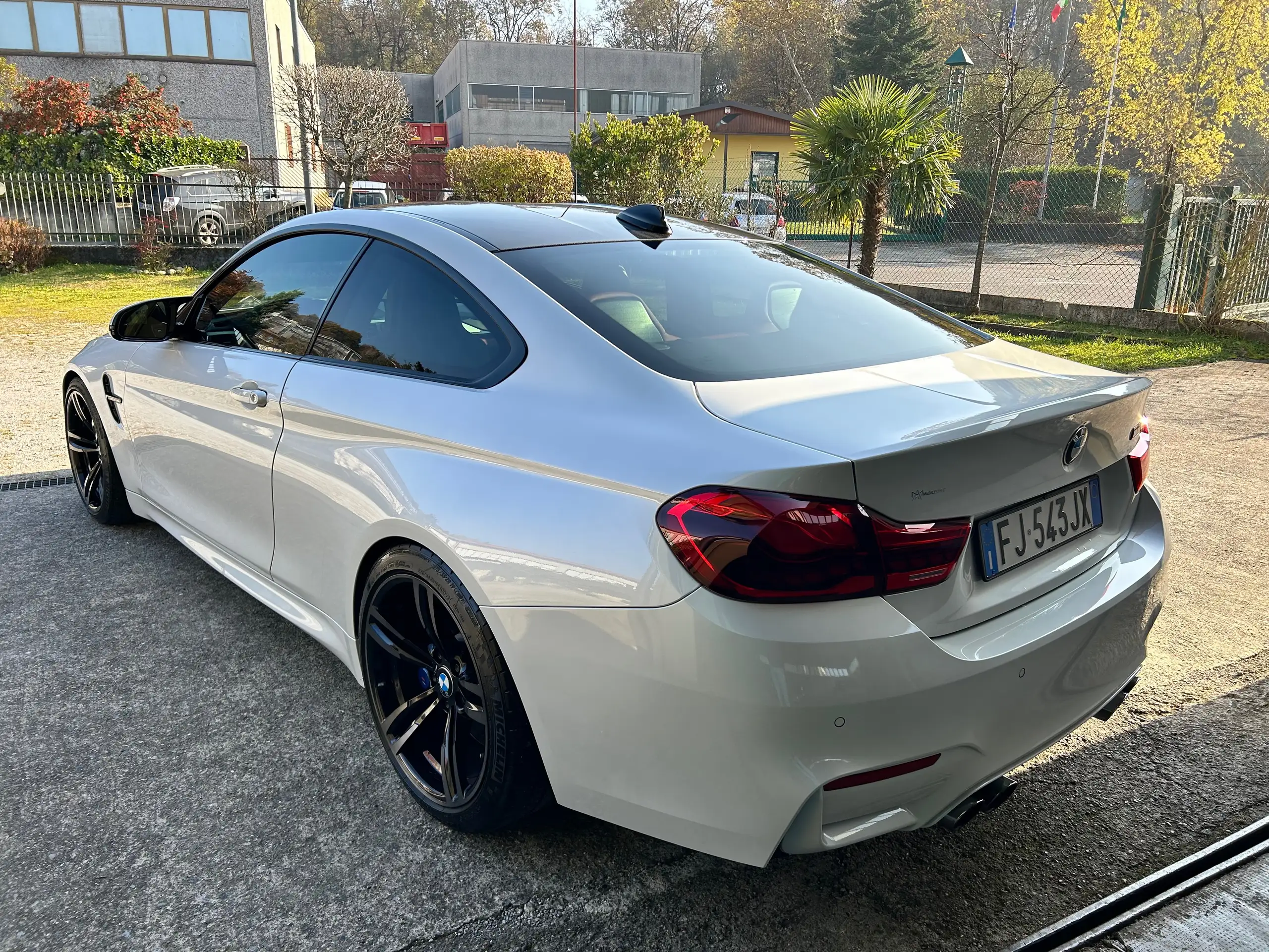 BMW - M4