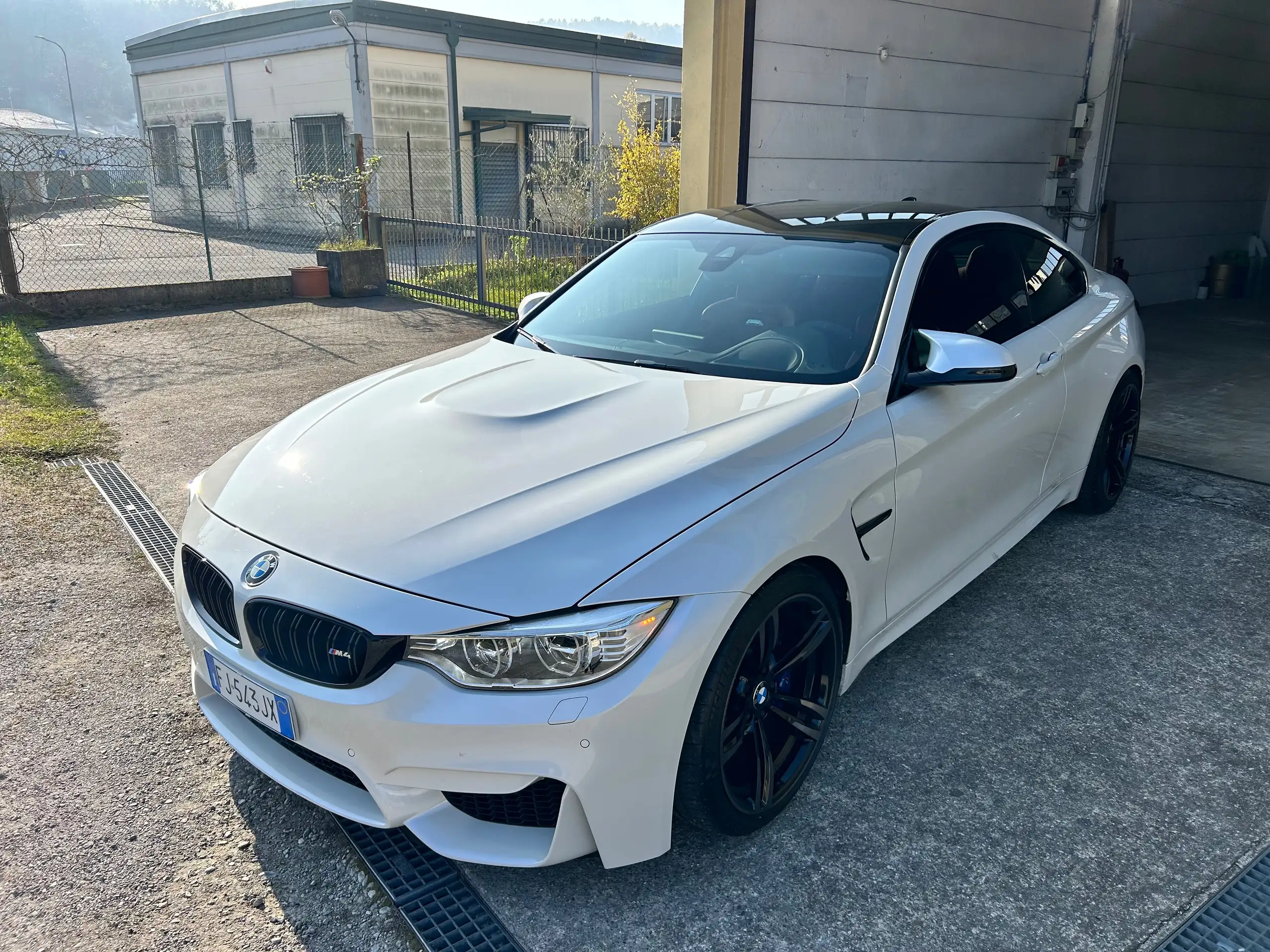 BMW - M4