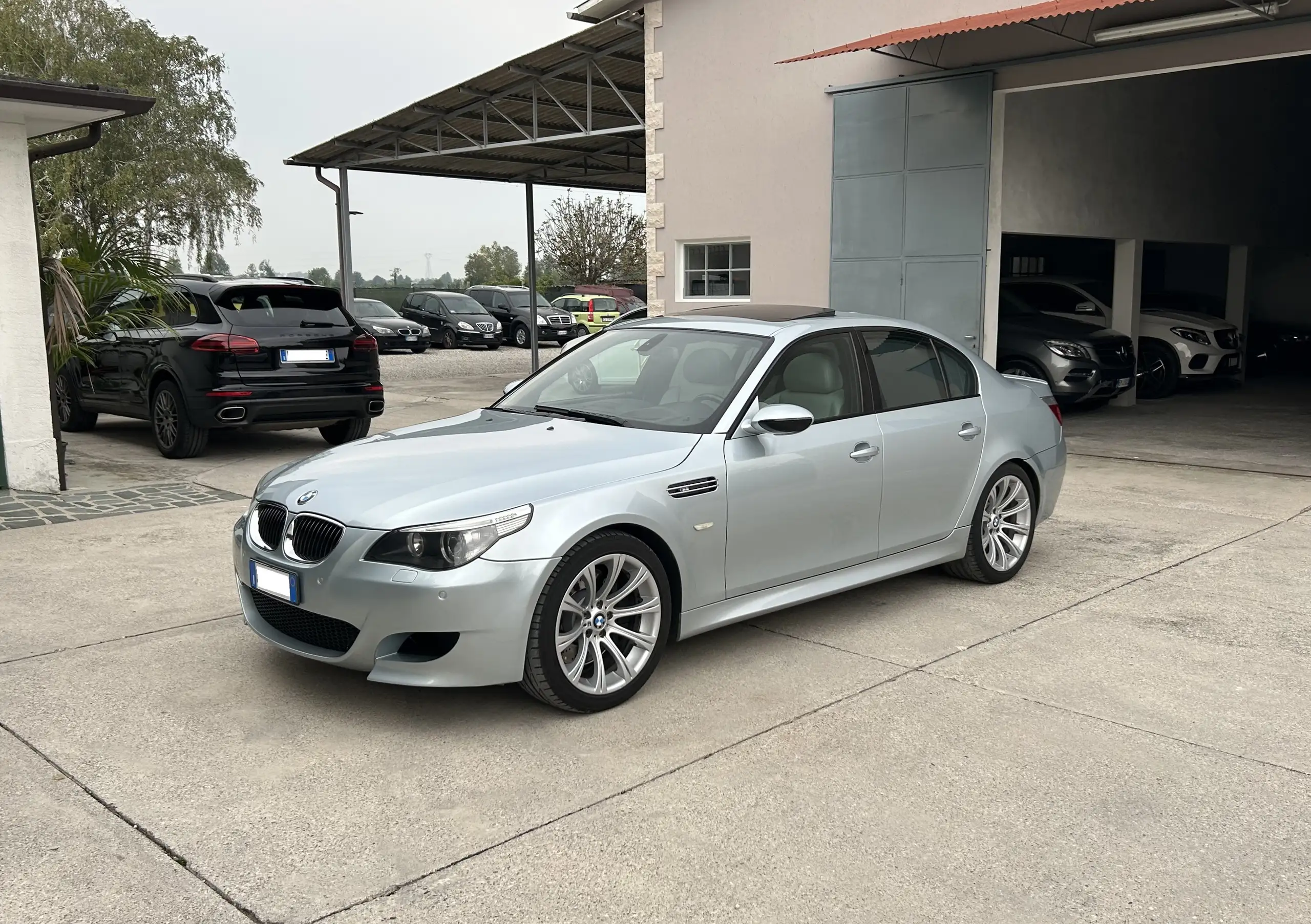 BMW M5 2005