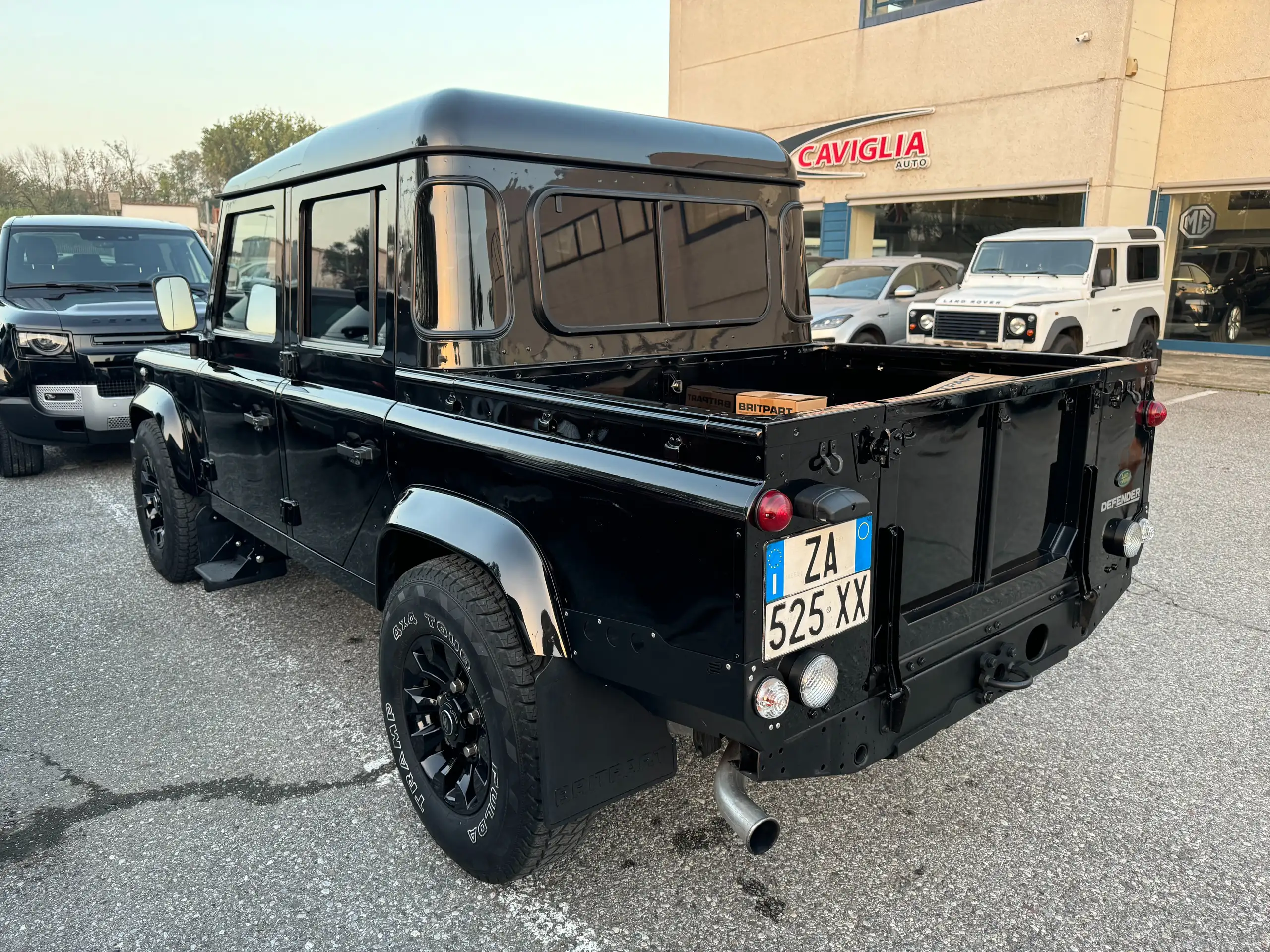 Land Rover - Defender