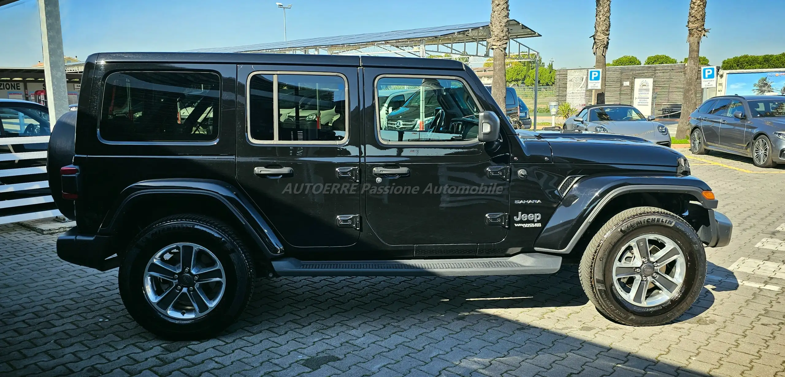 Jeep - Wrangler