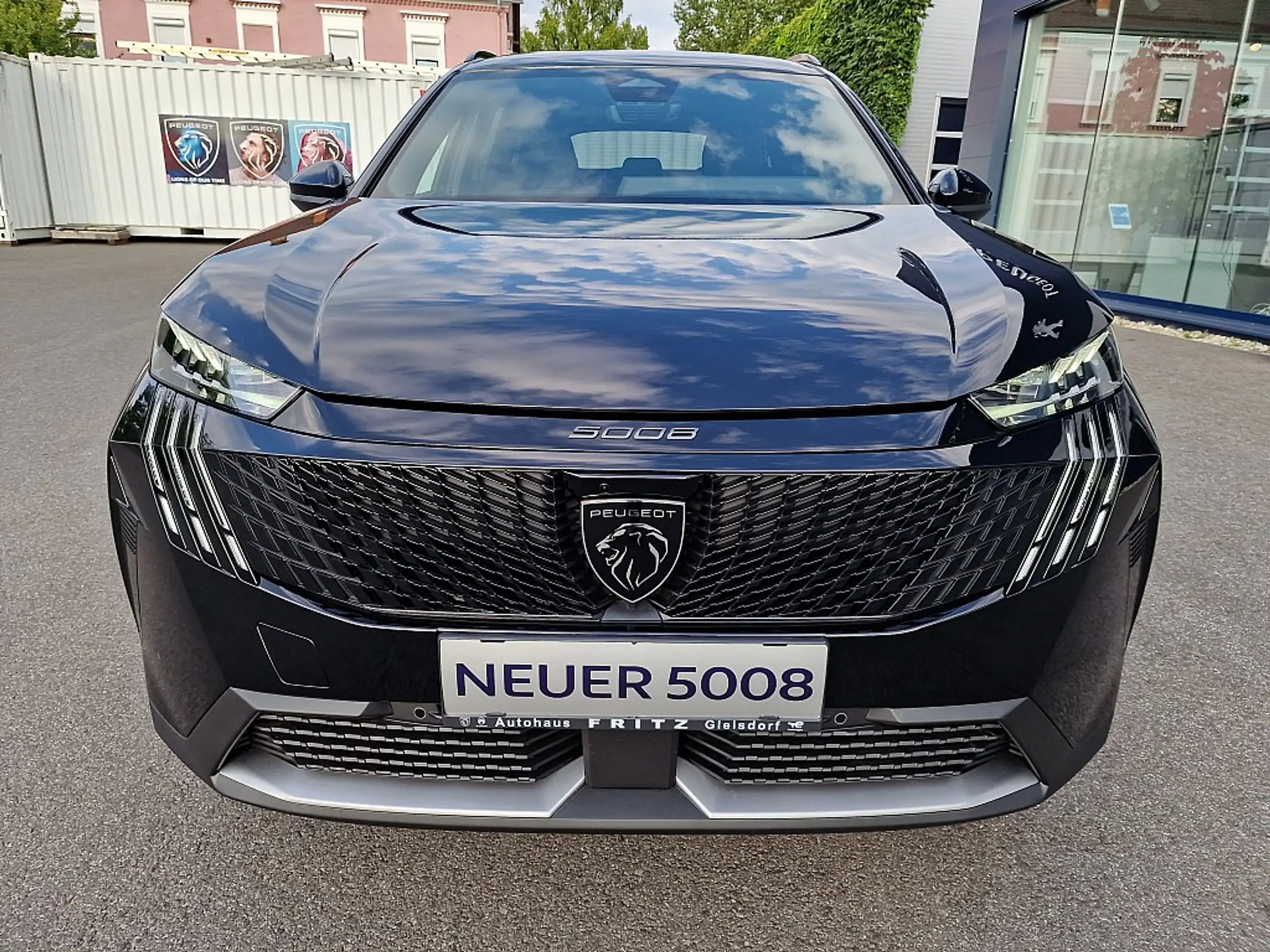 Peugeot - 5008