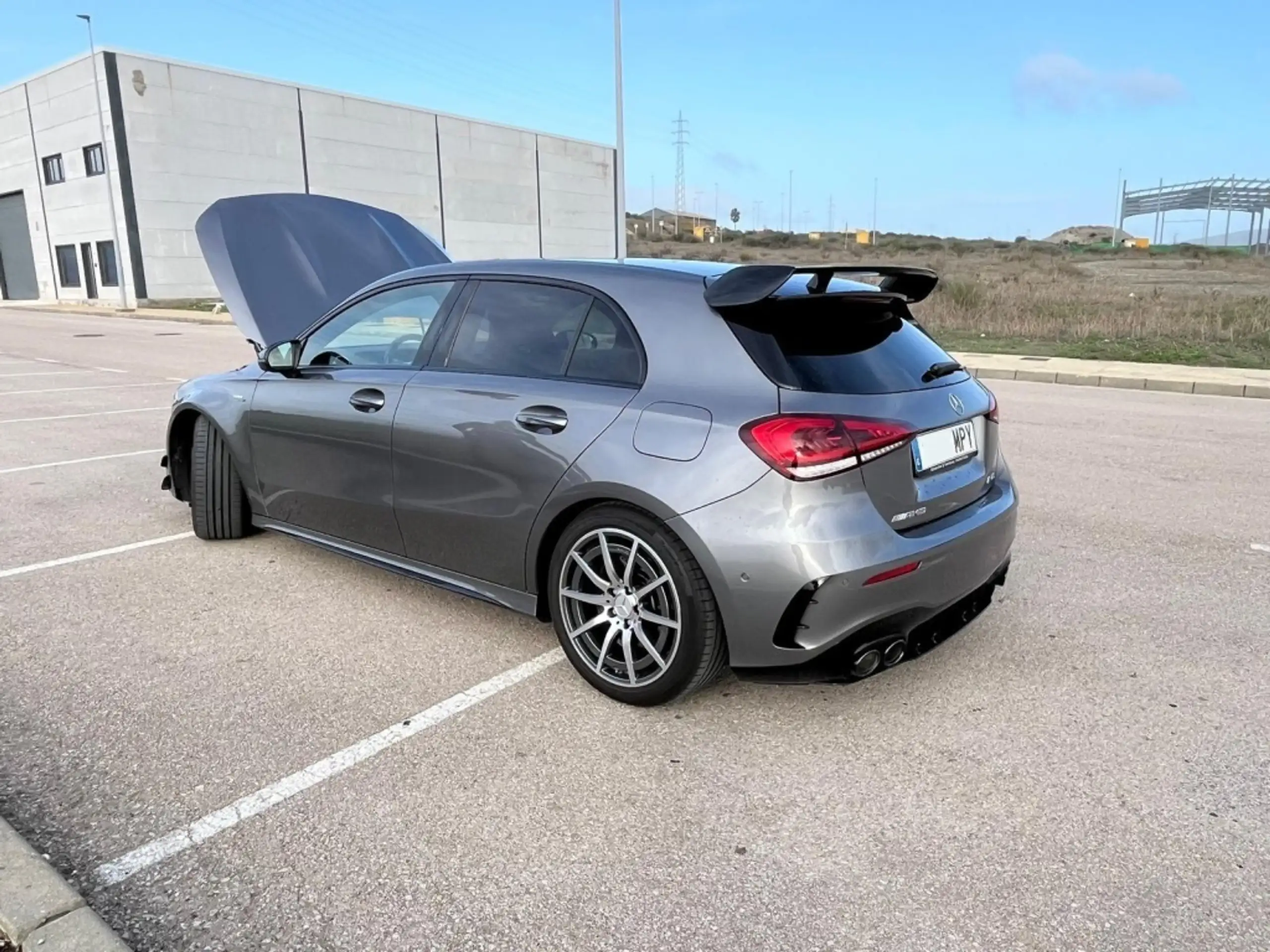 Mercedes-Benz - A 45 AMG